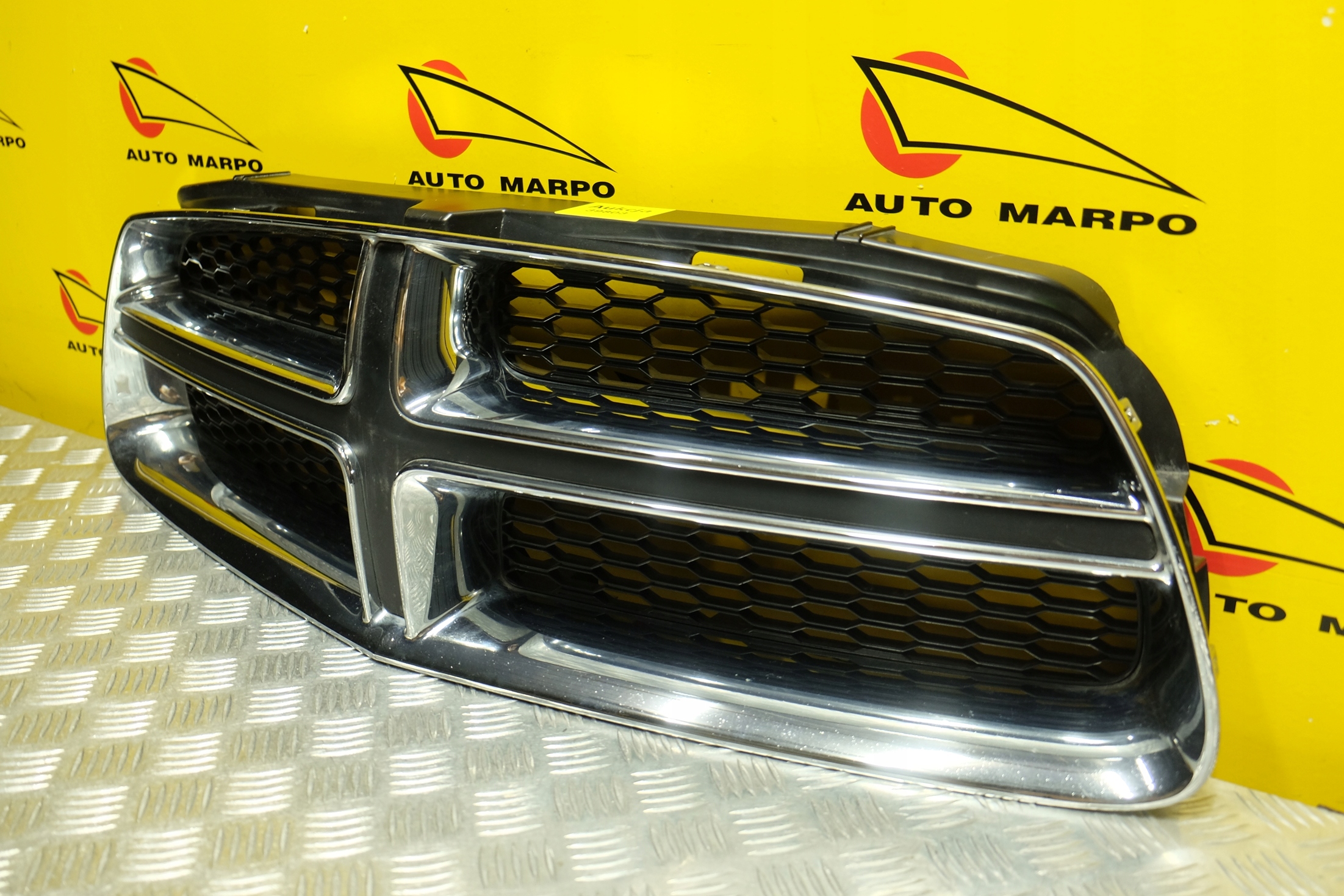 DODGE CHARGER 2011-2014 GRILL ATRAPA PRZÓD USA Typ samochodu Samochody osobowe