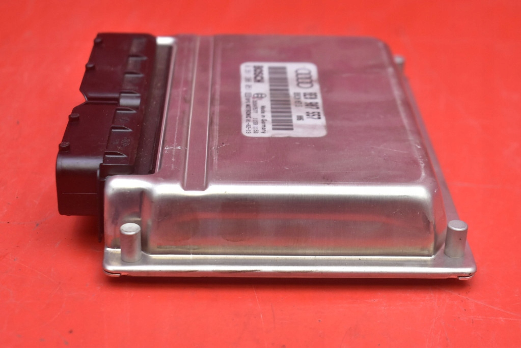 control unit computer of the engine 8E0907557 AUDI A4 B6 2.0 20V 131 KM 00-05