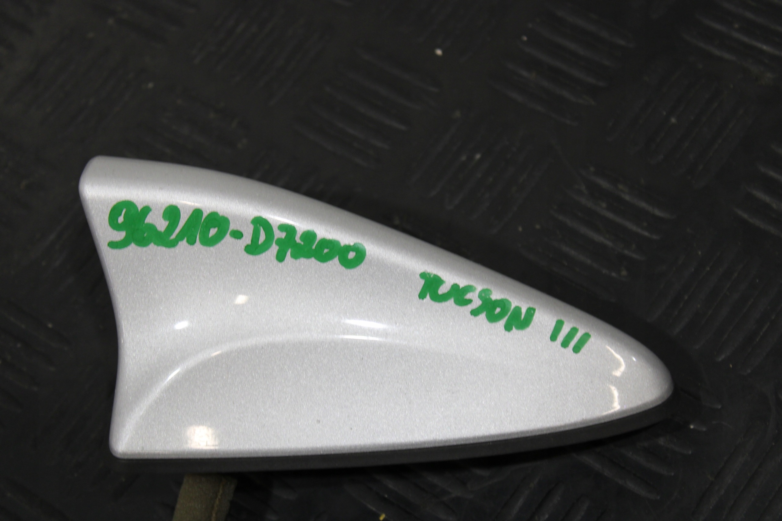 ANTENA dach 96210-D7200 HYUNDAI TUCSON III 3