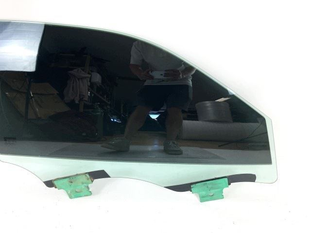 Dodge Charger 2015+ window right front of the passenger