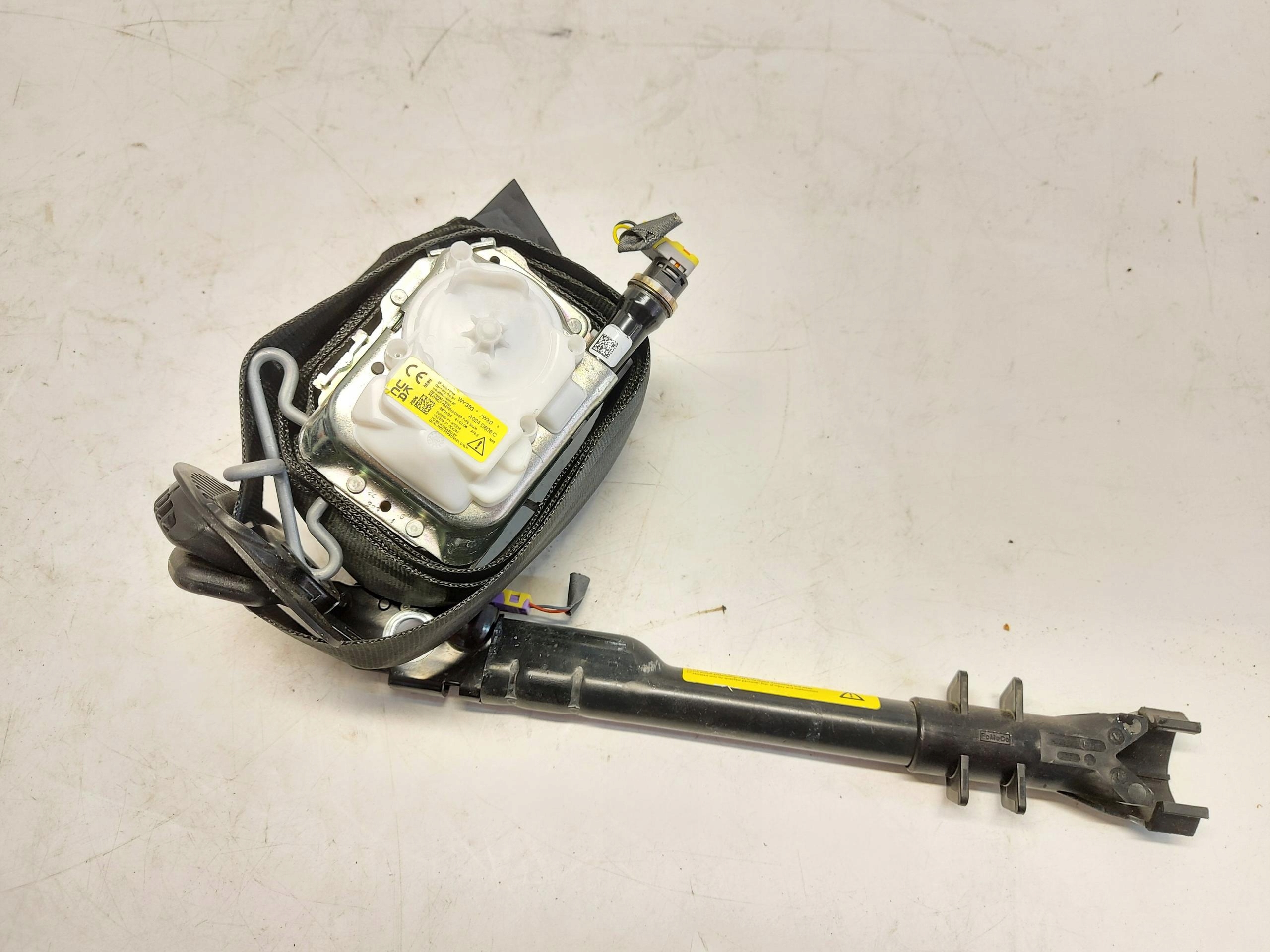 Ford Explorer Capri VII R2KB tension belt safety front right