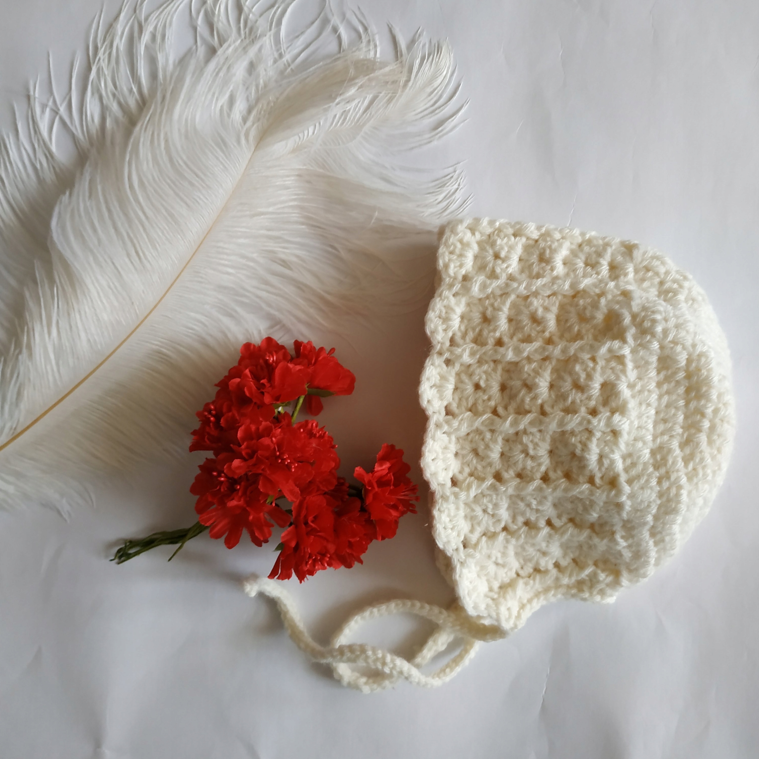 czapeczka na chrzest biała dla dziewczynki chłopca