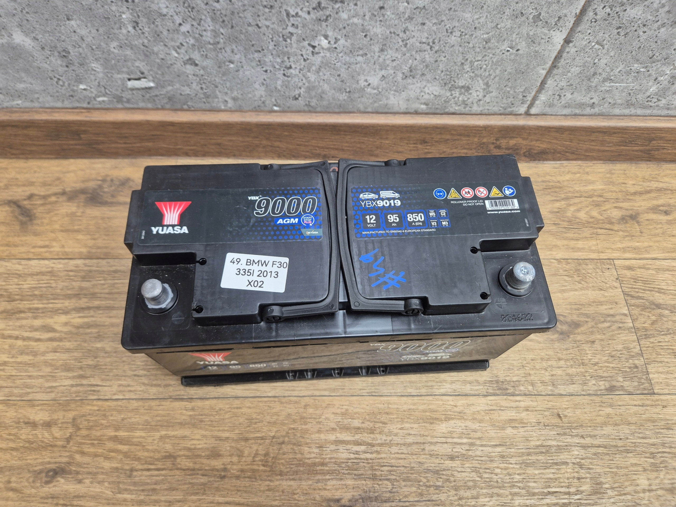 batterie YUASA YBX9019 12V 95AH 850A AGM START STOP STAN AKU - 98% !
