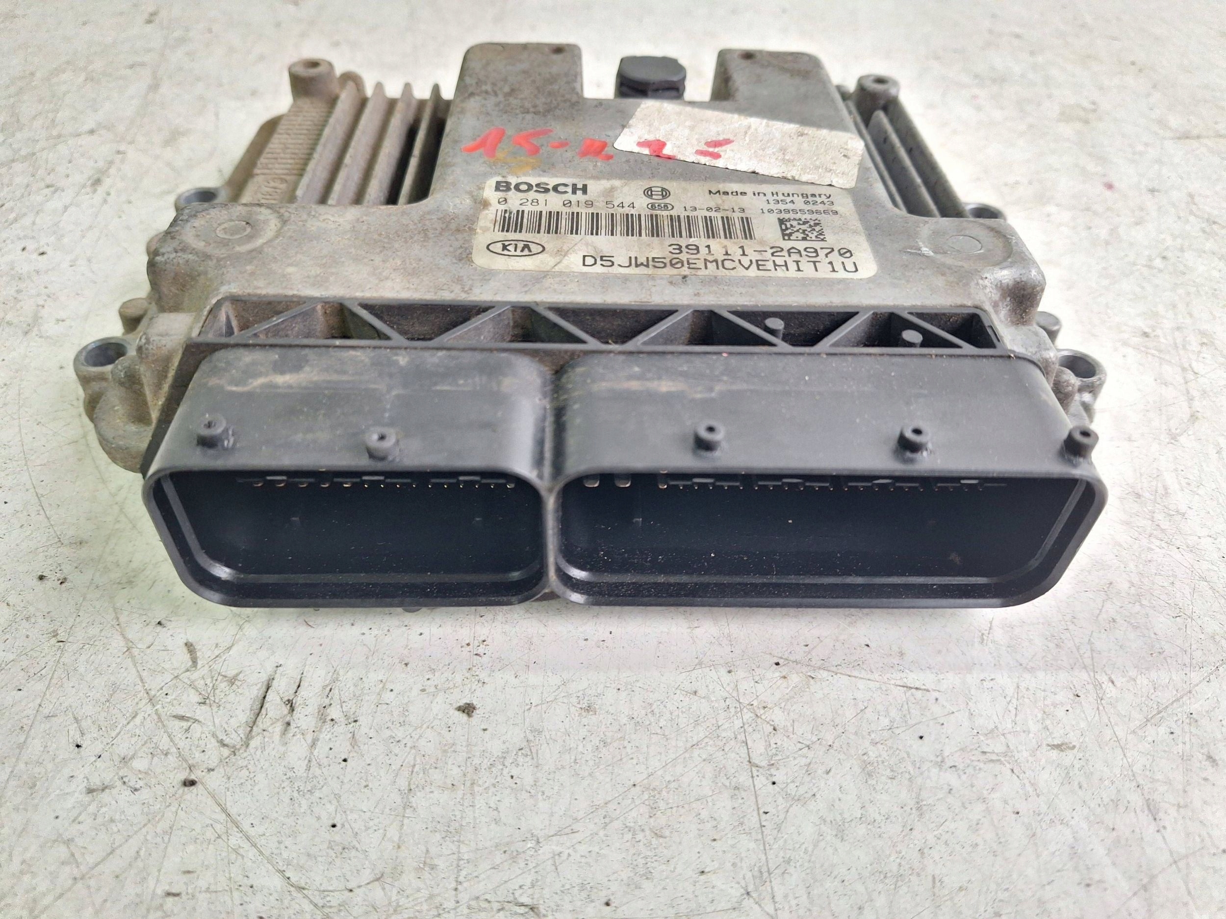 KIA HYUNDAI computer control unit of the engine 2081019544 BOSCH 39111-2A970