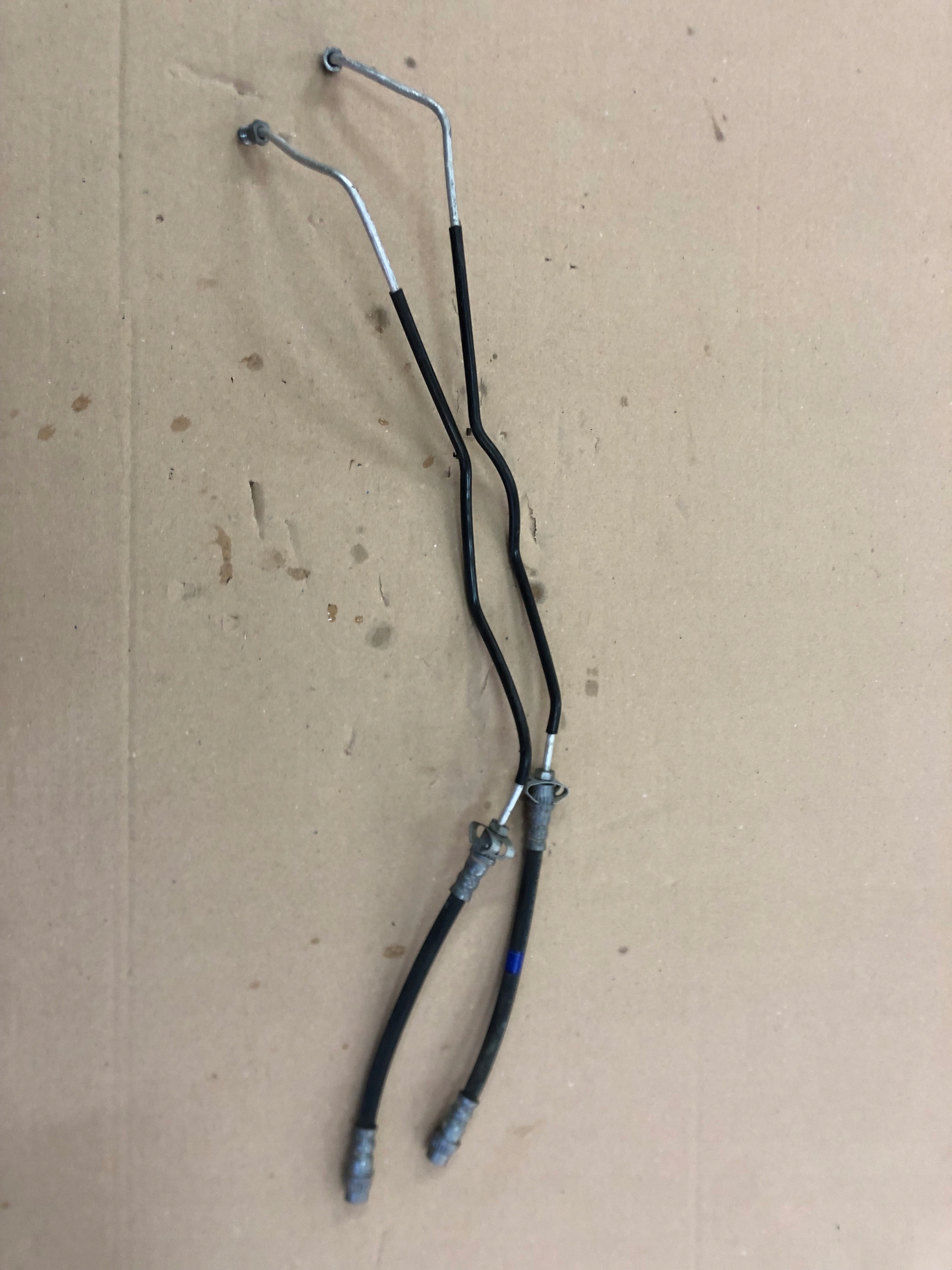 КАБЕЛЬ ГАЛЬМІВНОЇ ТРУБКИ ЗАДНЬОГО МОСТА RENAULT CAPTUR II