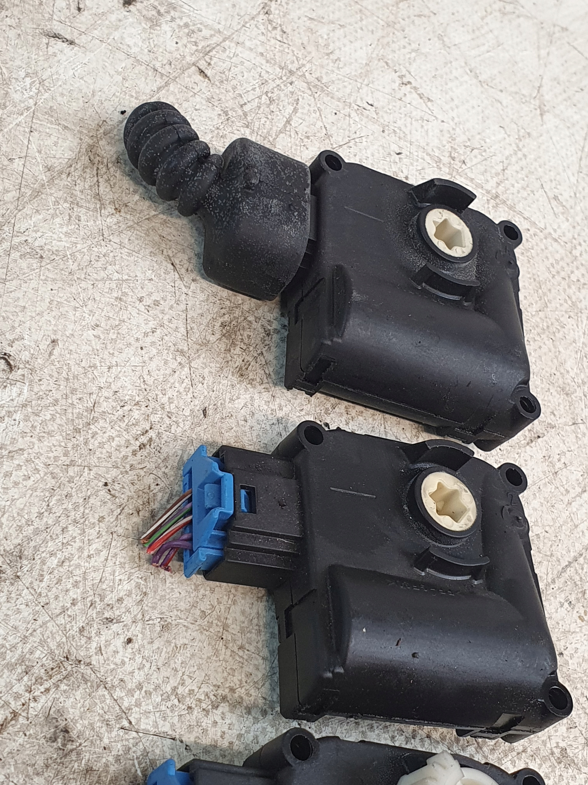 Moteur Bloc de chauffage complet Régulateur 0132801359 BOSCH AUDI A6 C6 Berline 05r.