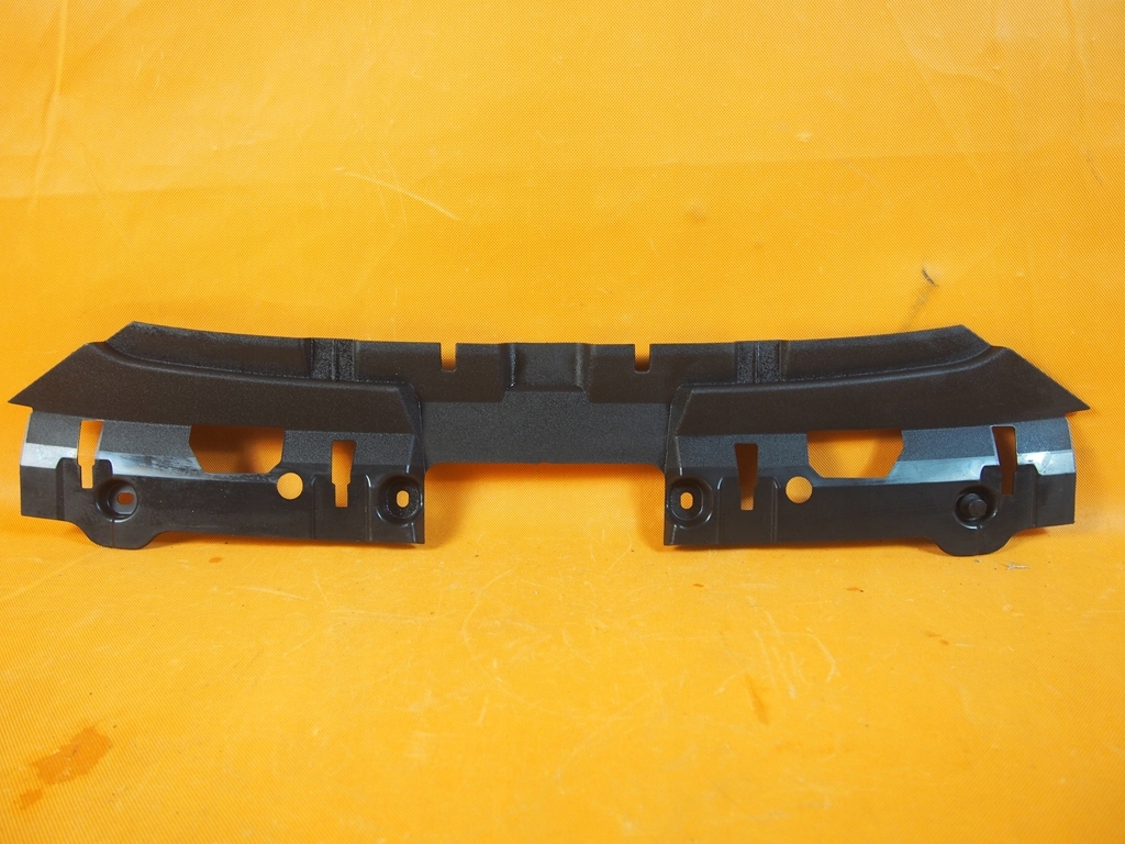 Audi Е-Трон Захист Gorna Панелі Радіатори 4ke807082