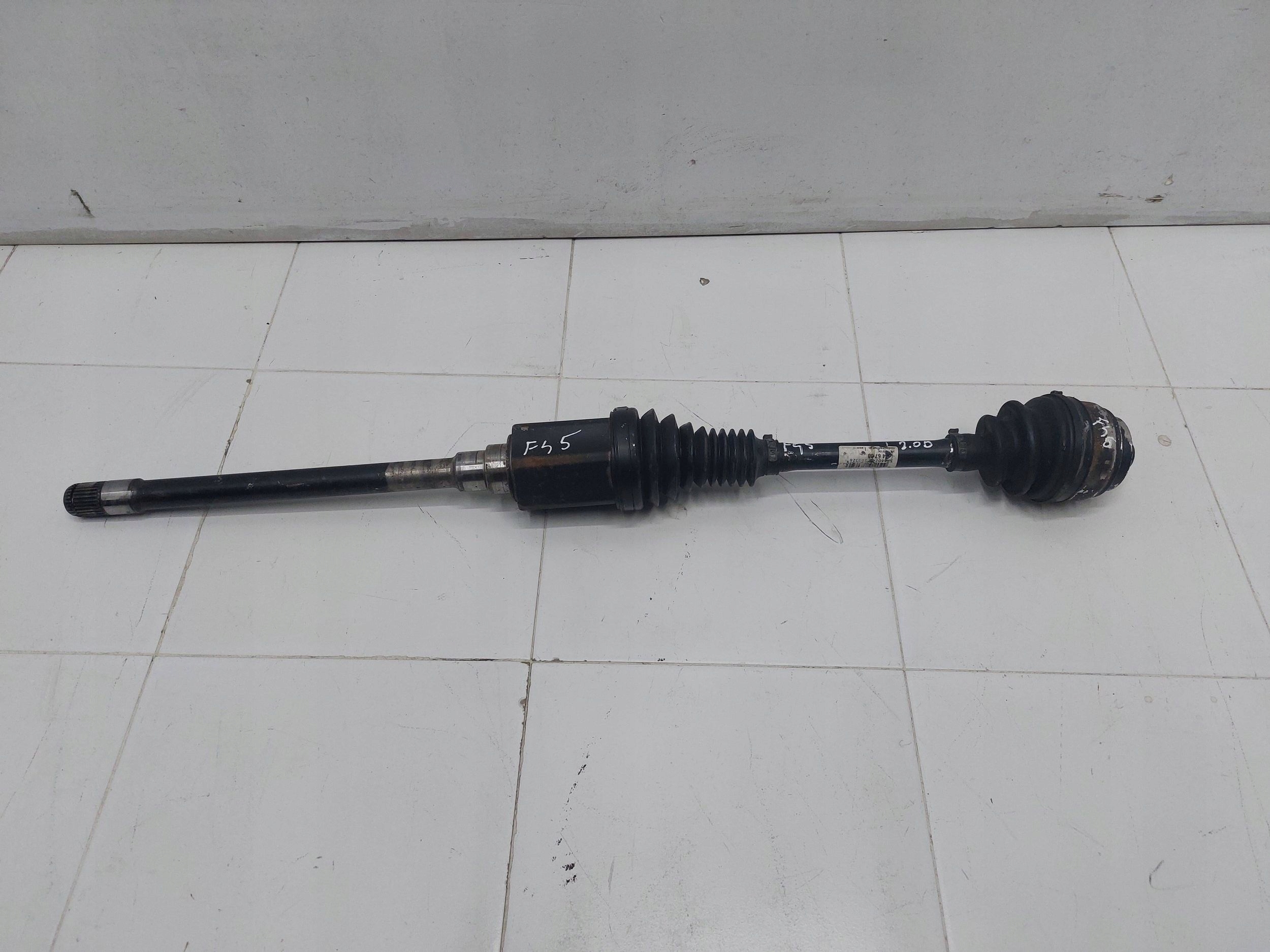 BMW F10 F11 semi-axis 3.0D AUTOMAT semi-axis front right front XDRIVE