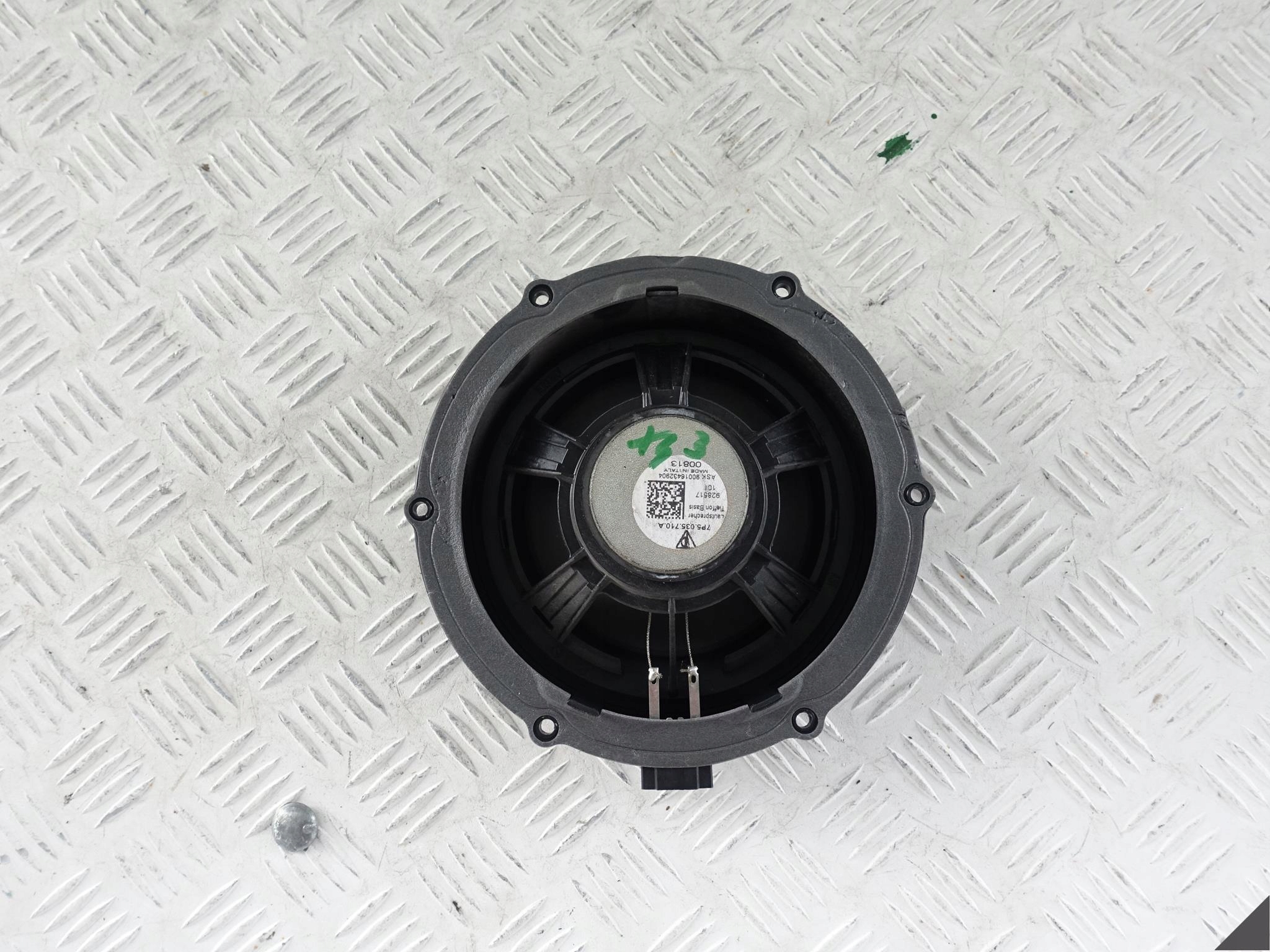 PORSCHE CAYENNE II 7P5 speaker door rear part