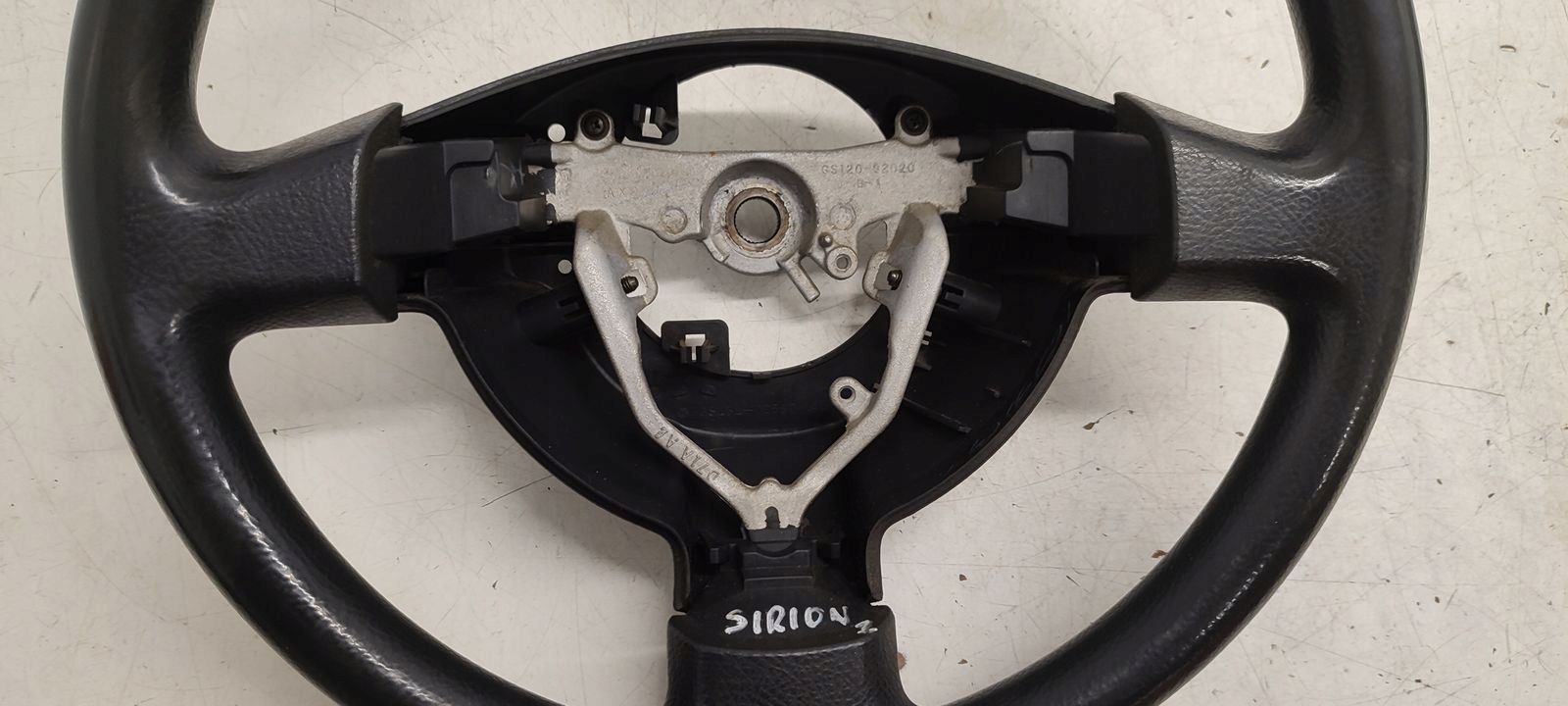 Volant Daihatsu Sirion