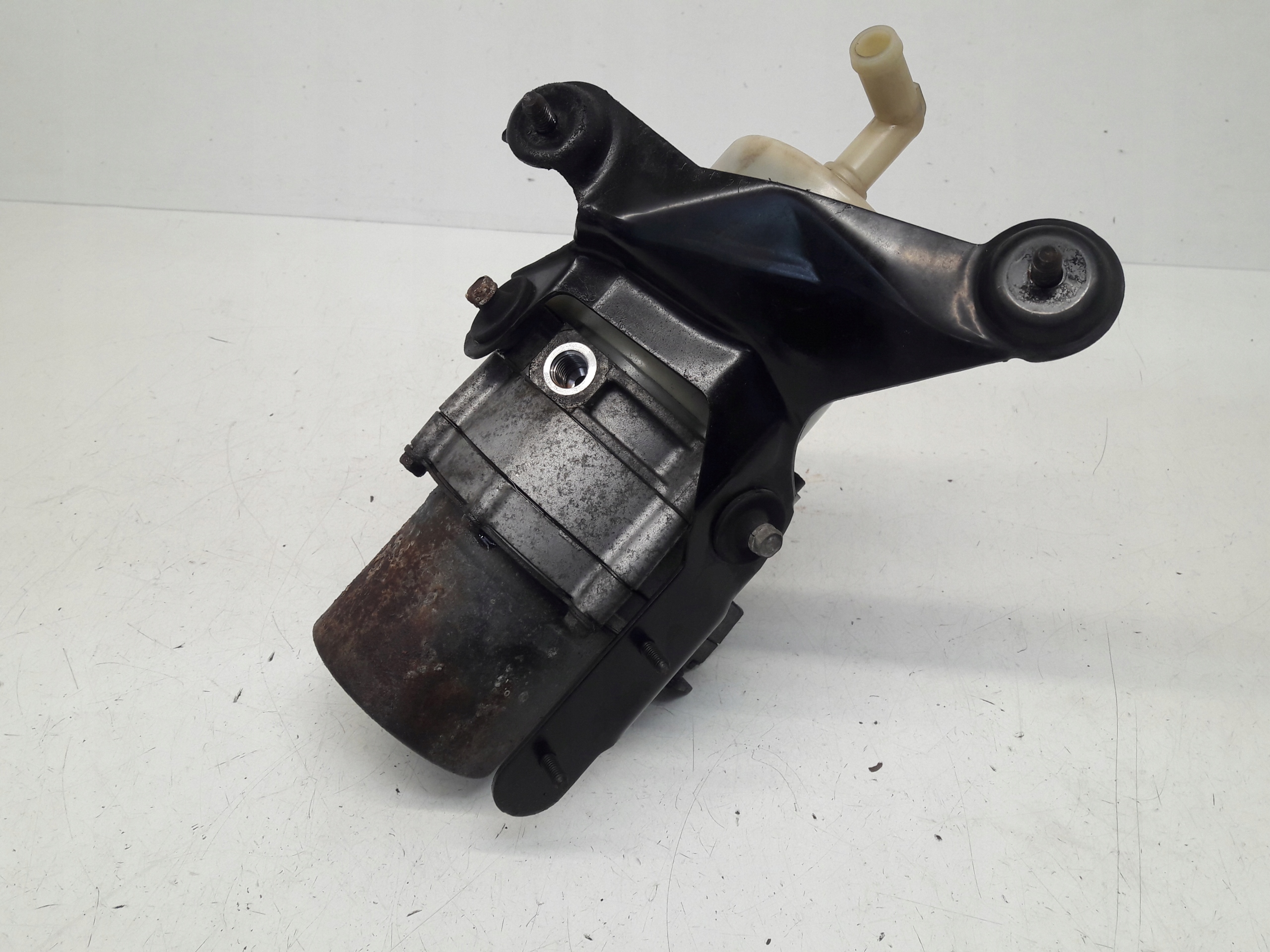 servo pump 99509705 Mazda 3 2,0i
