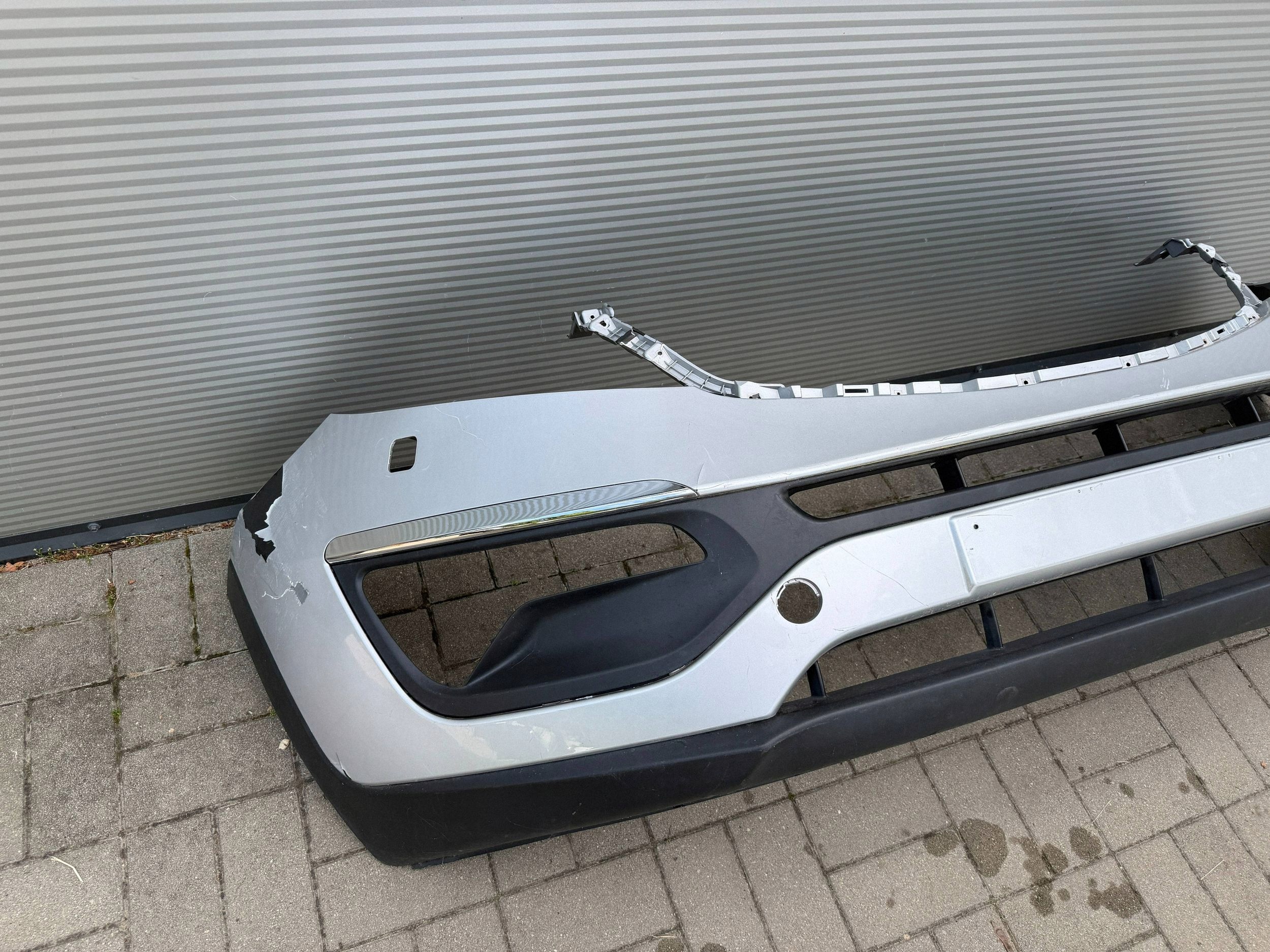 Kia Sportage 3 III 10- bumper front front