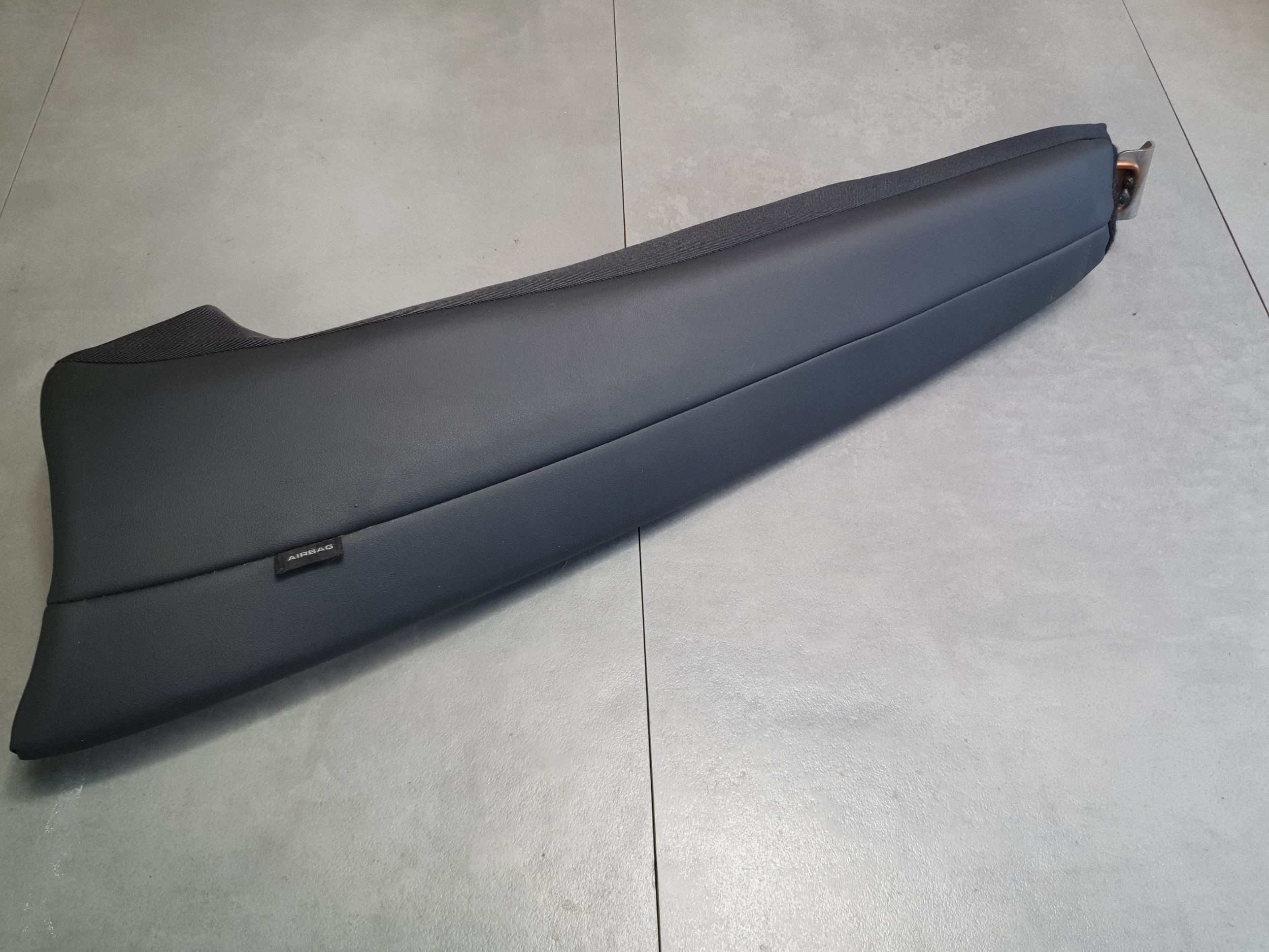 Audi SQ6 e-tron side rear seat left 85H885701C