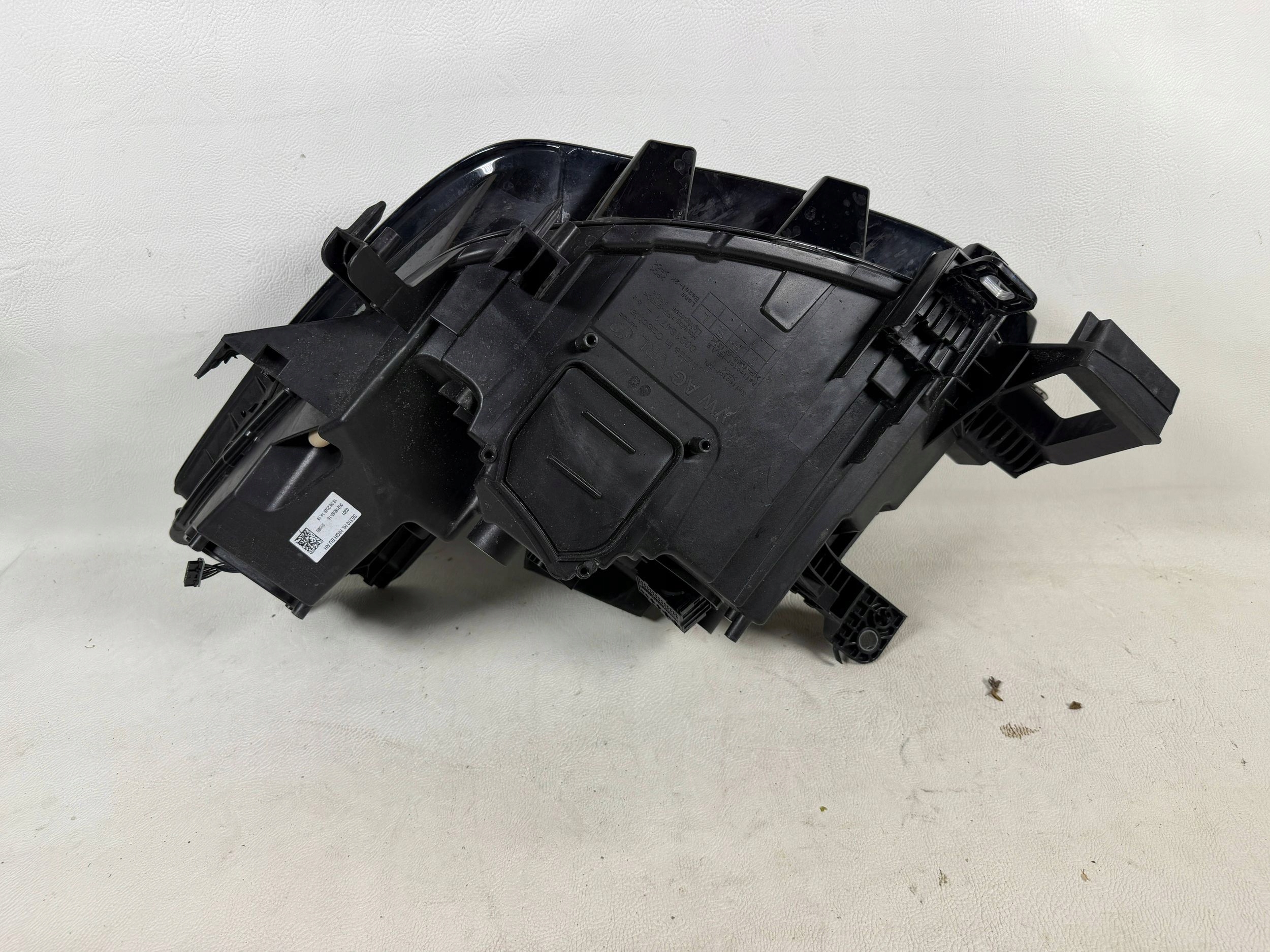 Cupra Born light right front front Full LED