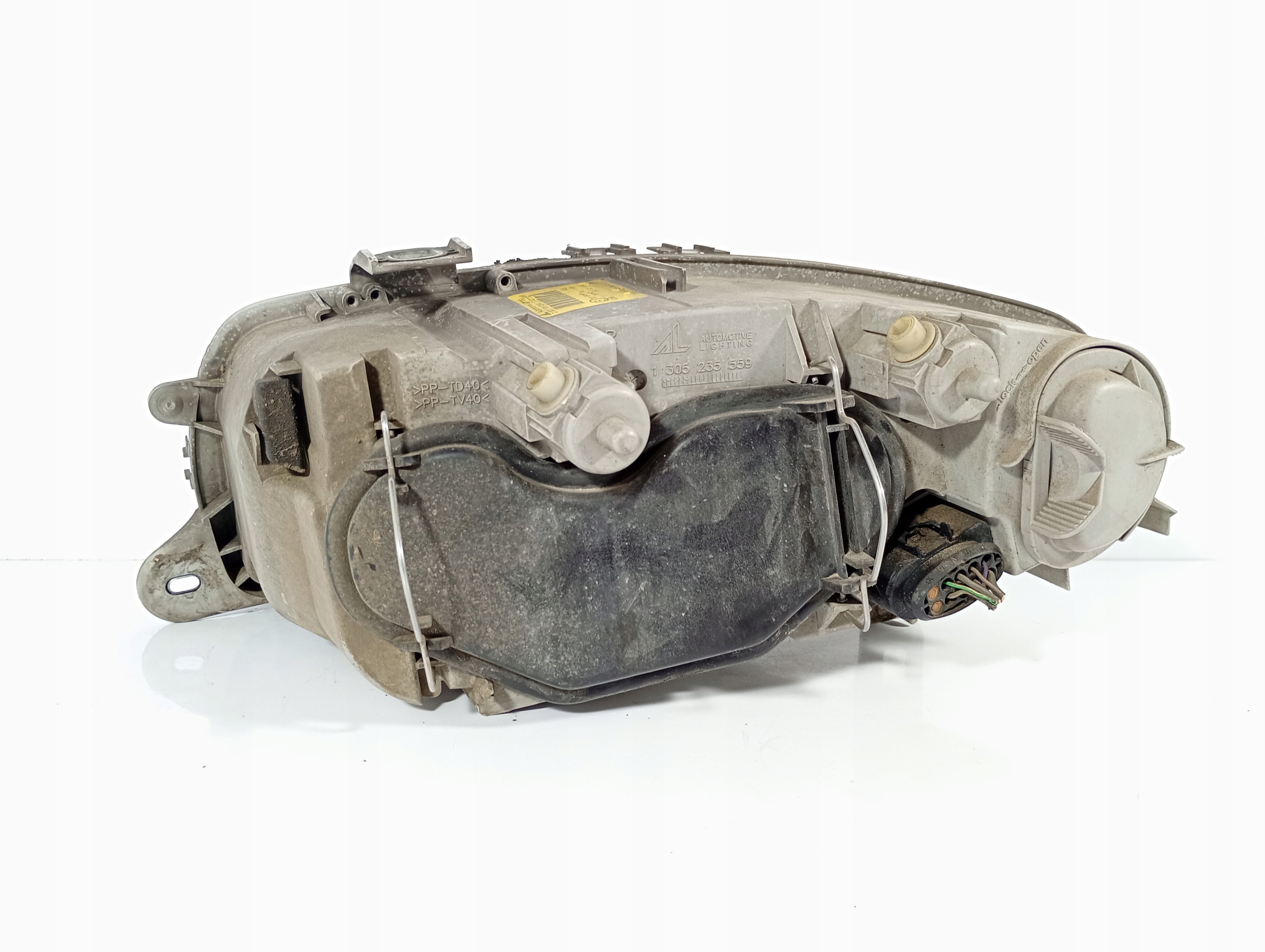 Alfa Romeo 147 KOMBI 00-10 REFLEKTOR light right front front 0301186204