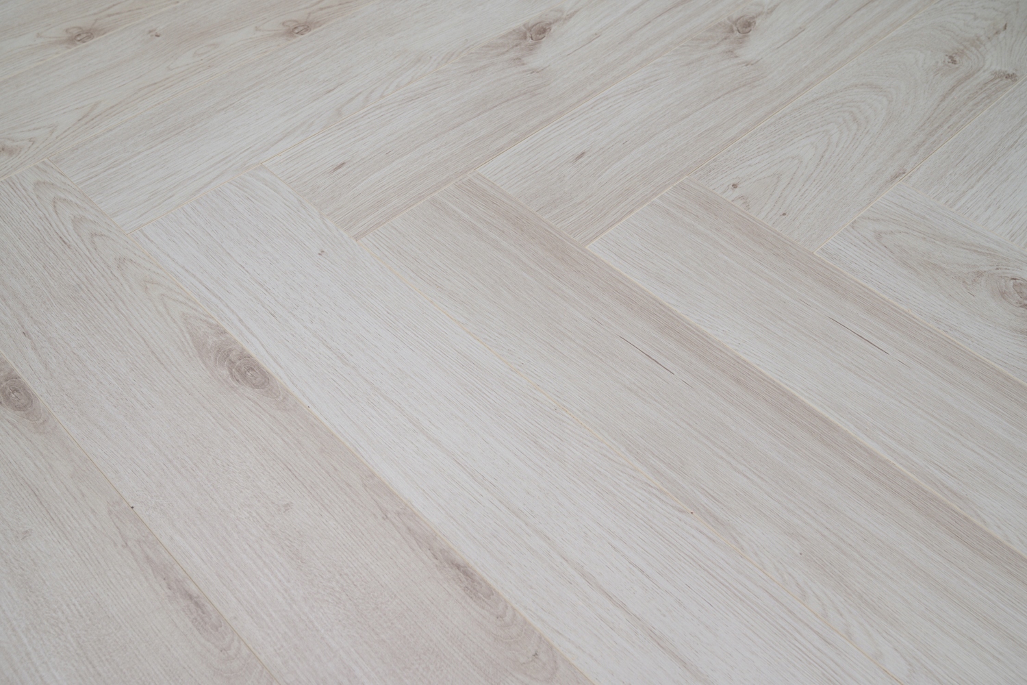 PANELE PODŁOGOWE KRONOTEX HERRINGBONE AC4 8MM V4 Kolekcja HERRINGBONE