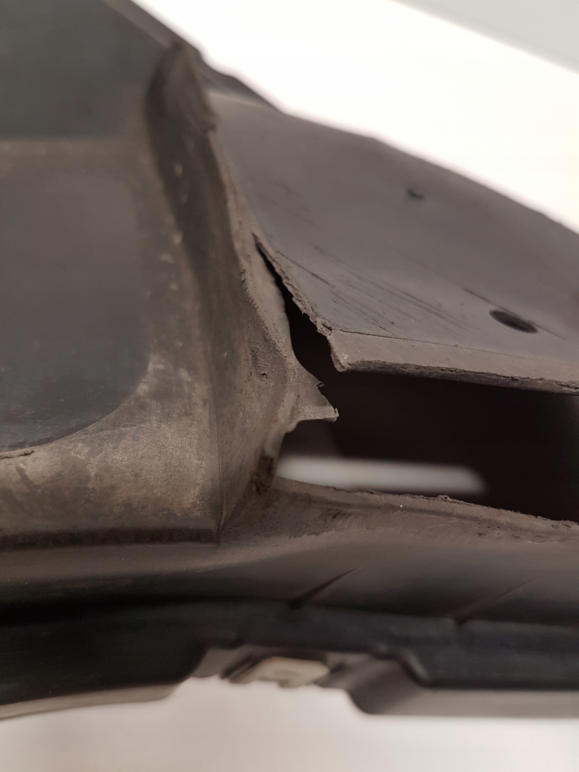 cover TROJKAT NADKOLA left front BMW G30 G31 7478703