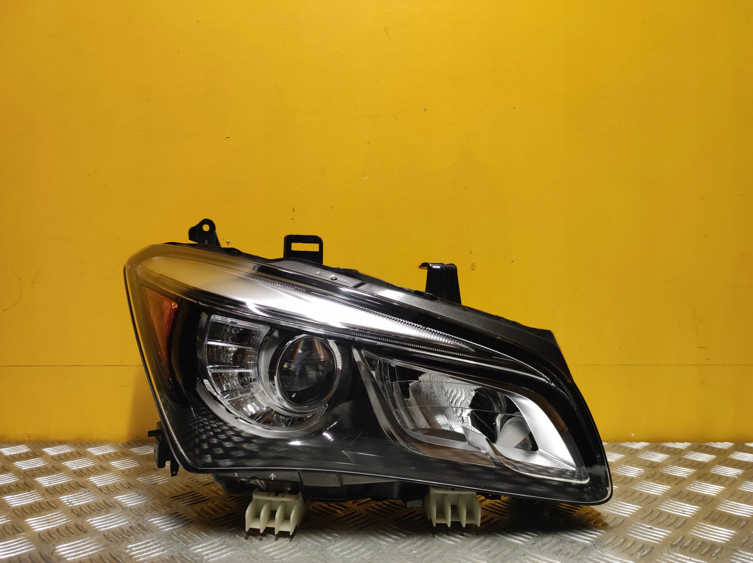 INFINITI QX56 QX80 REFLEKTOR FULL LED LAMPA R USA