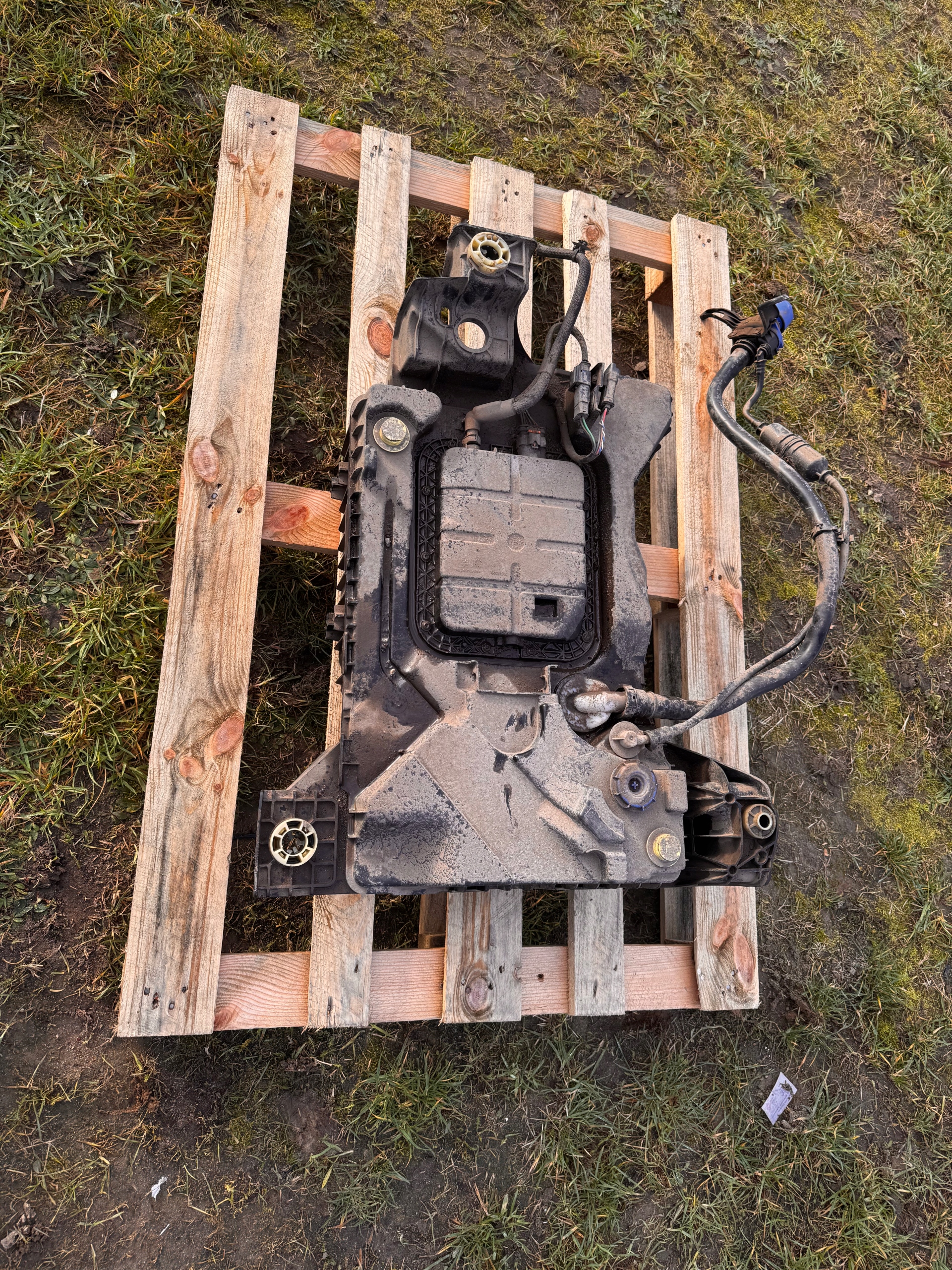 Zbiornik adblue c4 Picasso II ładny.