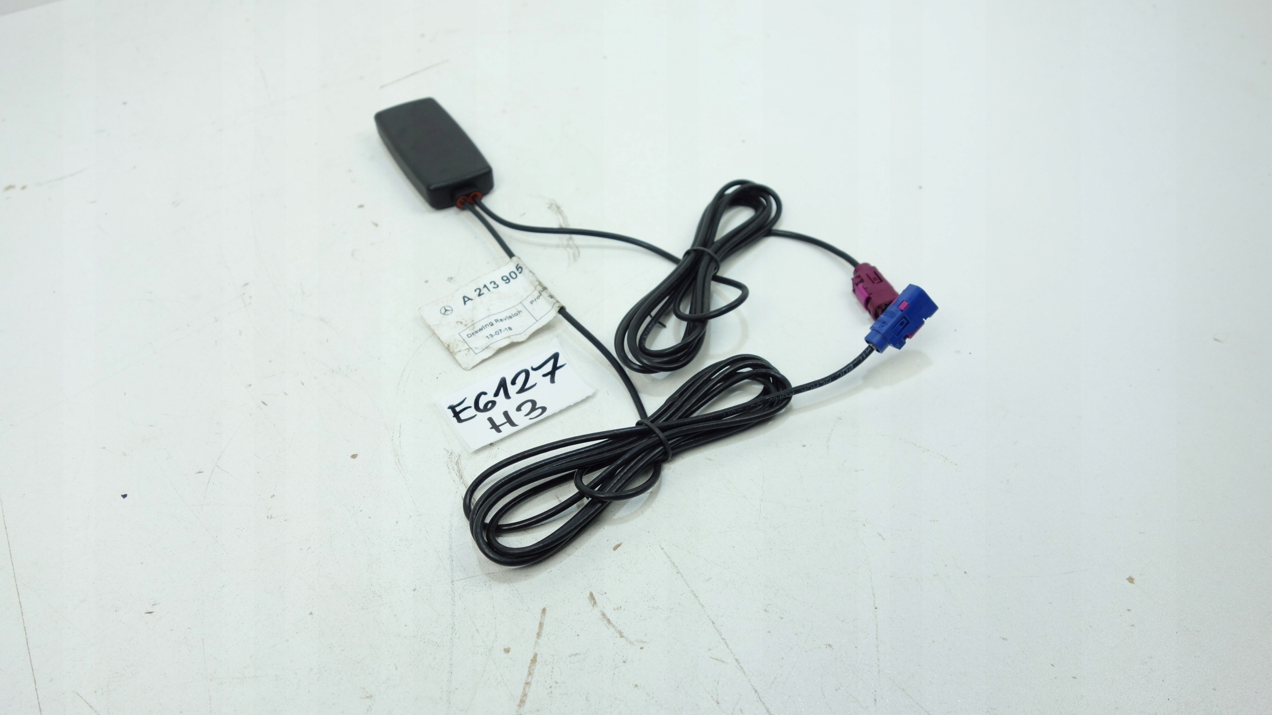 modulo ANTENY GPS/GSM SYSTEM ANTYKRADZIEZOWY MERCEDES A2139051010