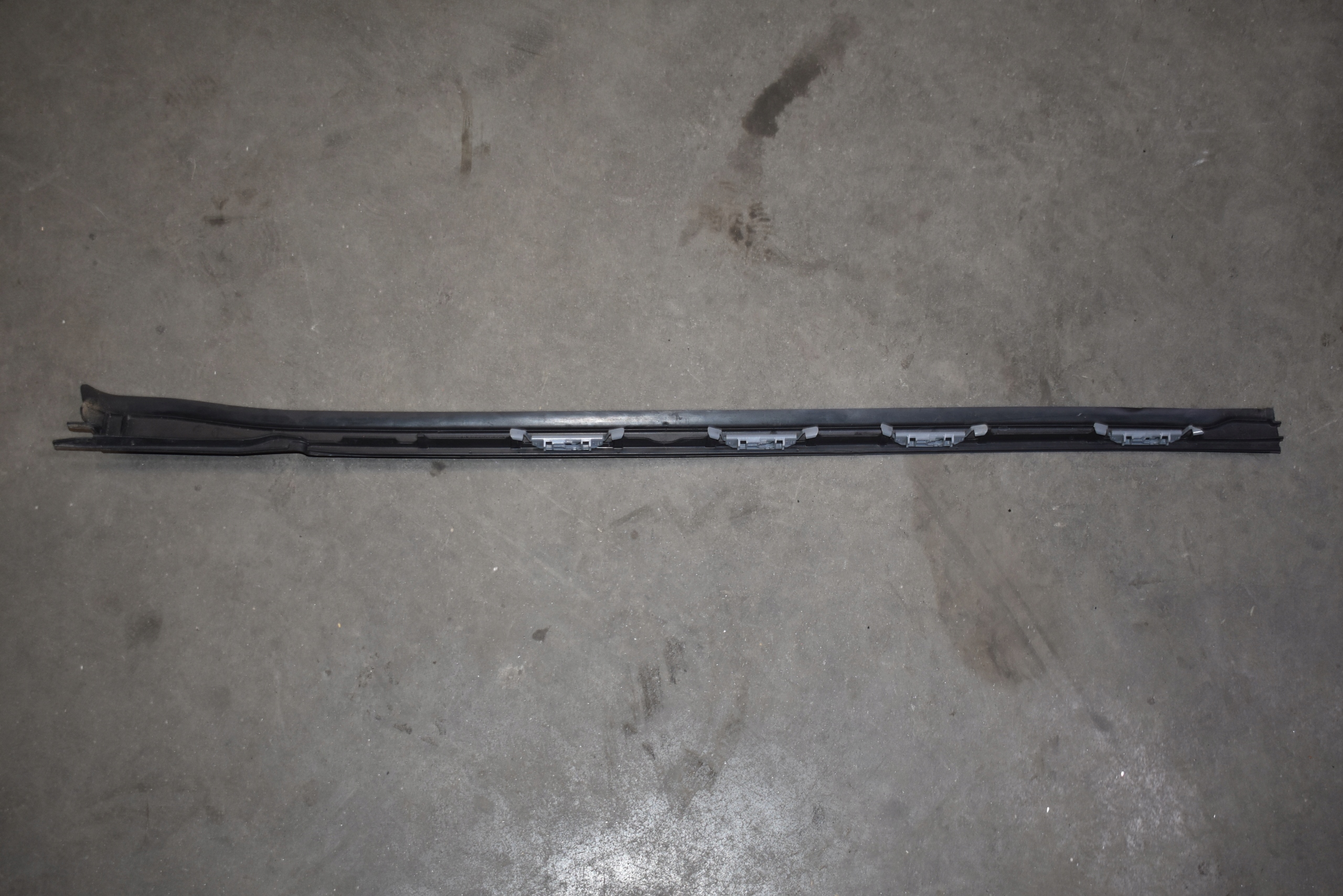 moulding windows CZOLOWEJ right BMW G07 1