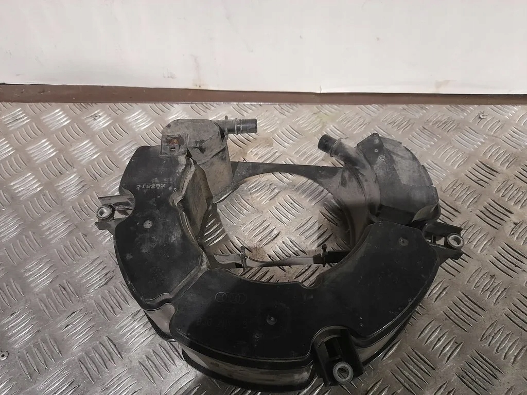 8J0201797D - Audi TT TTS Mk2 2009 вугільний фільтр