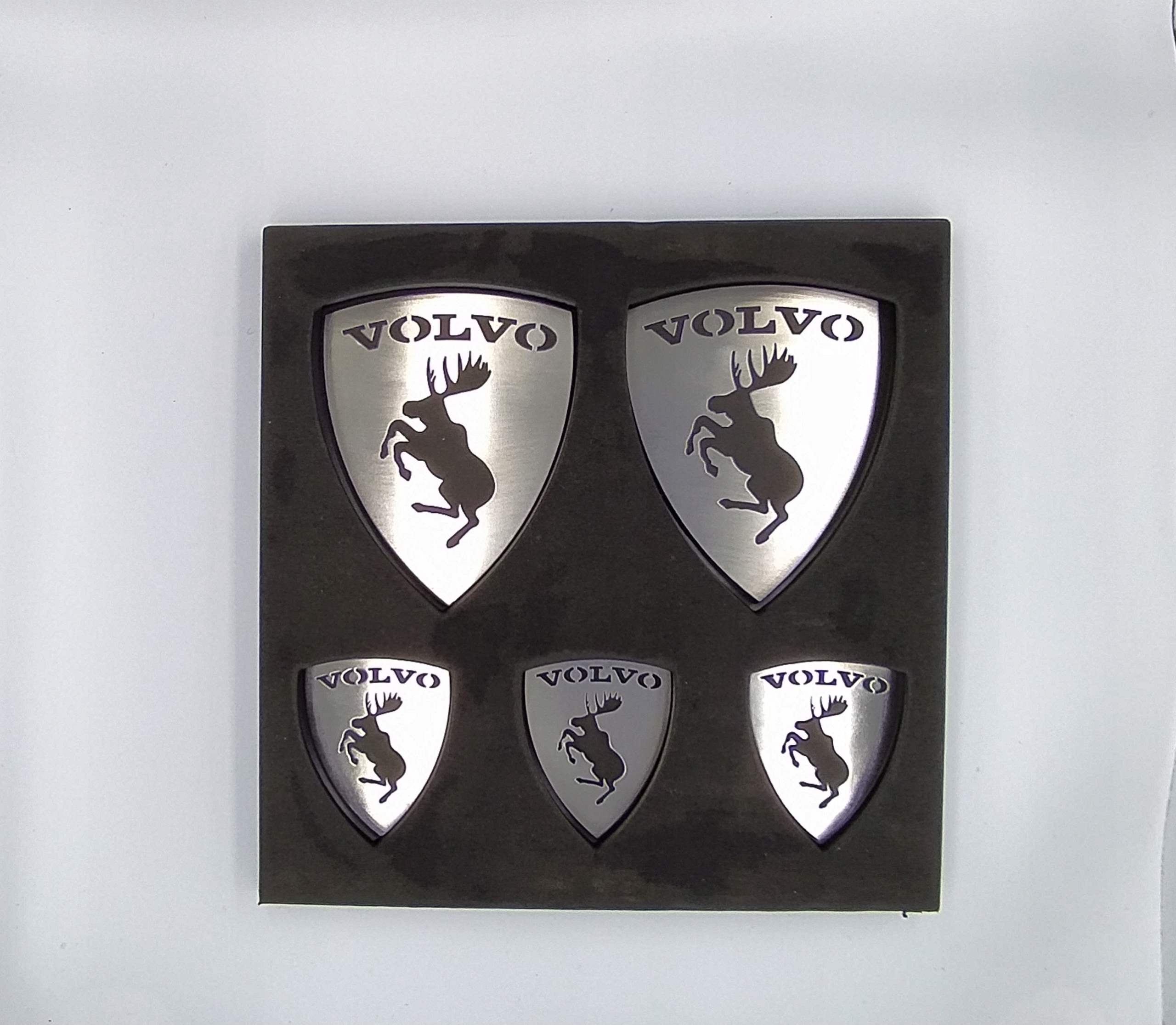 SZALONY ŁOŚ EMBLEMAT VOLVO STAL NIERDZEWNA S Marka Inna