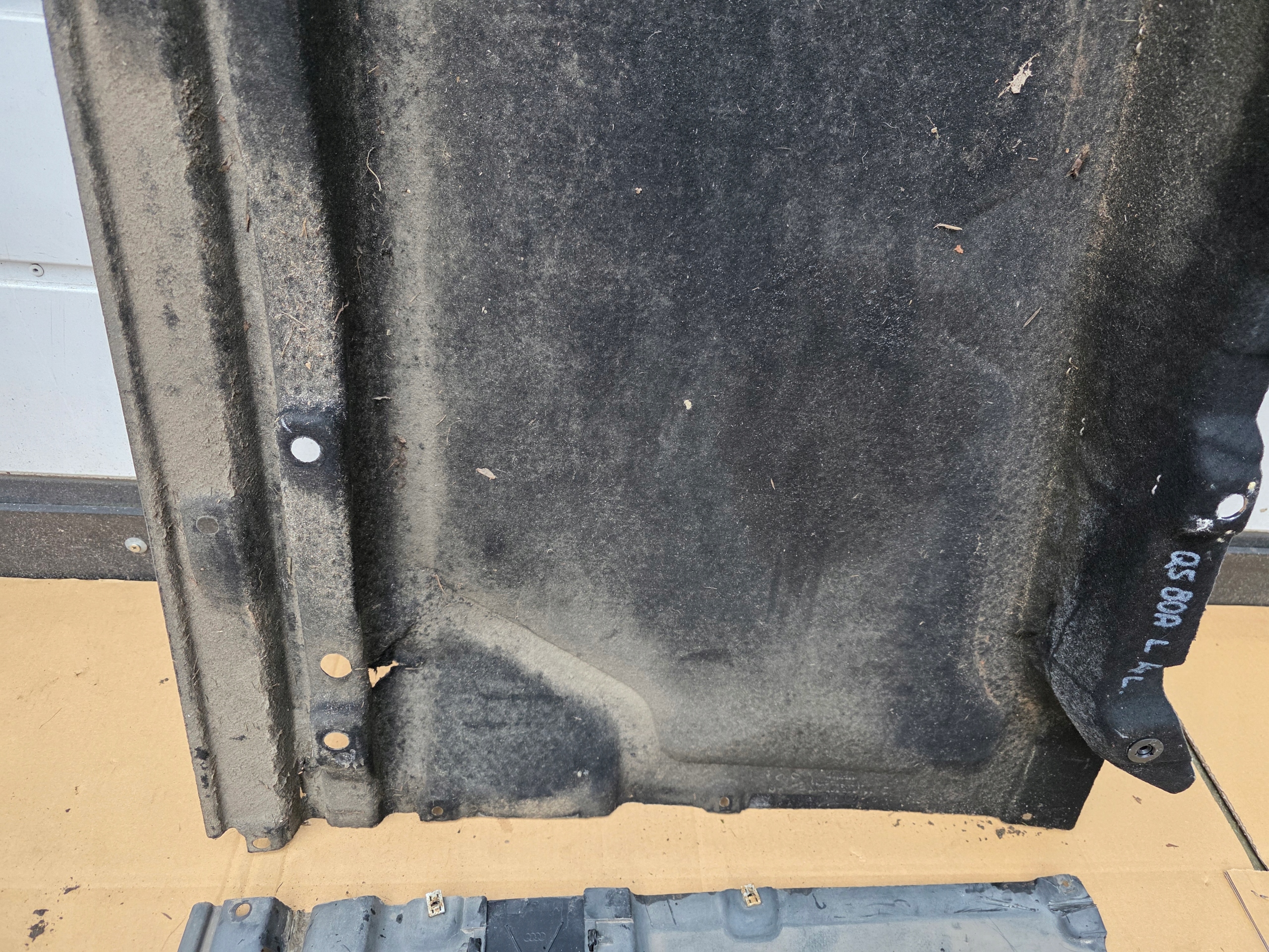 cover chassis left covers below AUTO AUDI Q5 II FY 80A KOMPLET