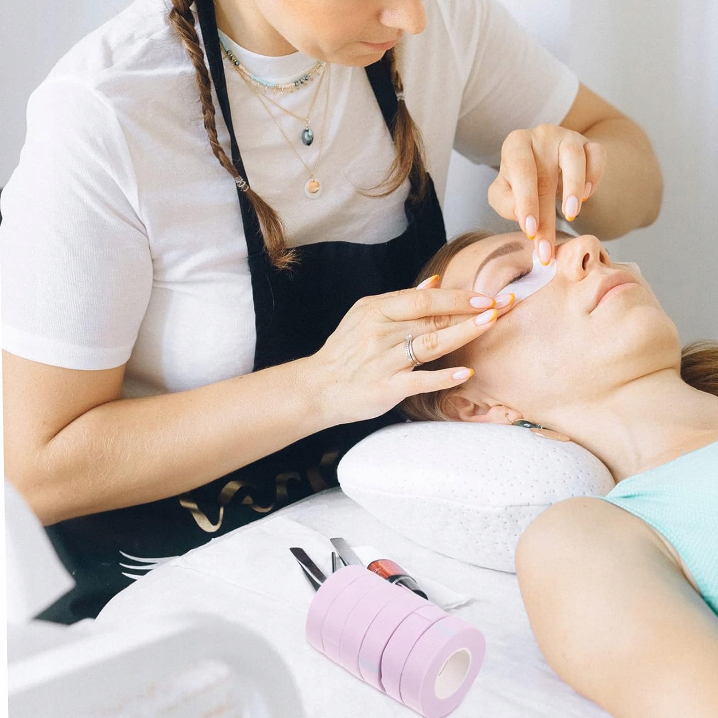 Taśma do przedłużania rzęs perforowana Fioletowa eyelash extension tape Marka SEOL COSMETICS