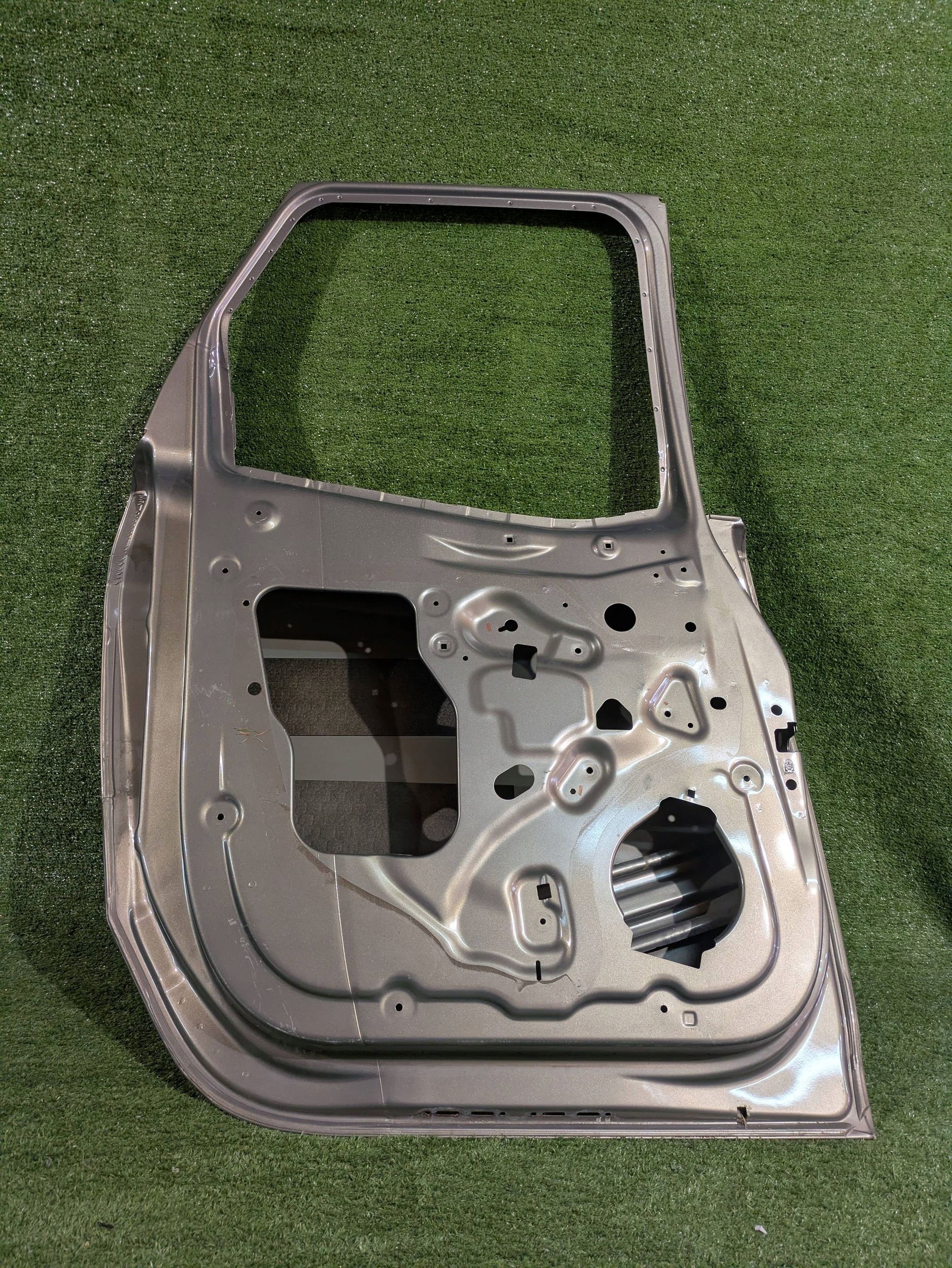 door rear. left left rear part OPEL MERIVA B NR.4154