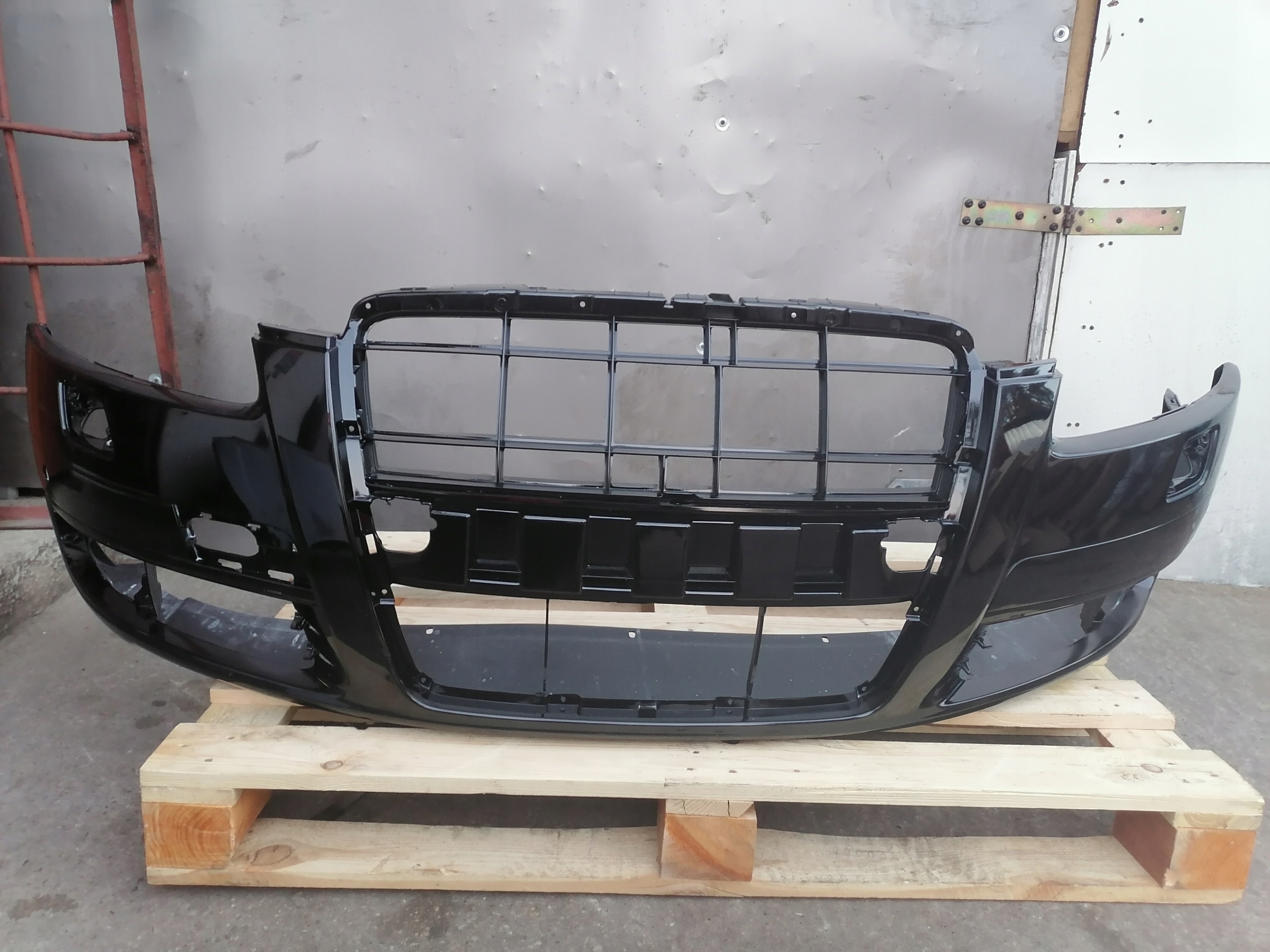 bumper front AUDI A6 C6 PRZEDLIFT LY9B XENON PDC DEFEKCIK