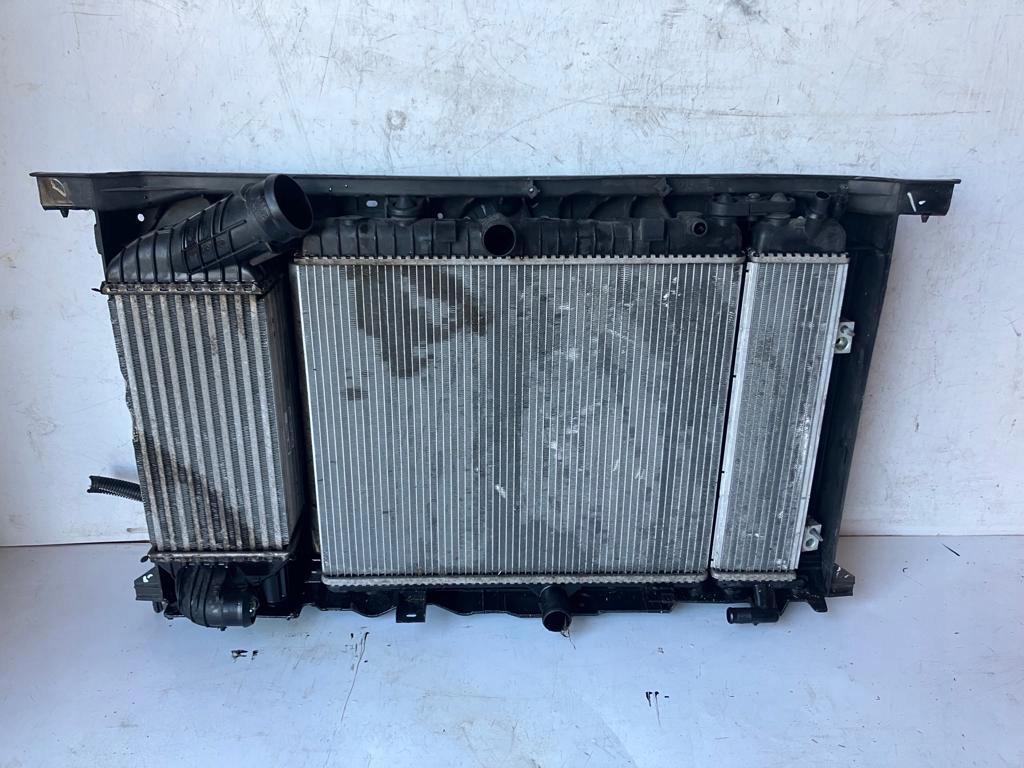 support panel for radiators radiator 3008 2.0 HDI HYBRID4 HYBRYDA
