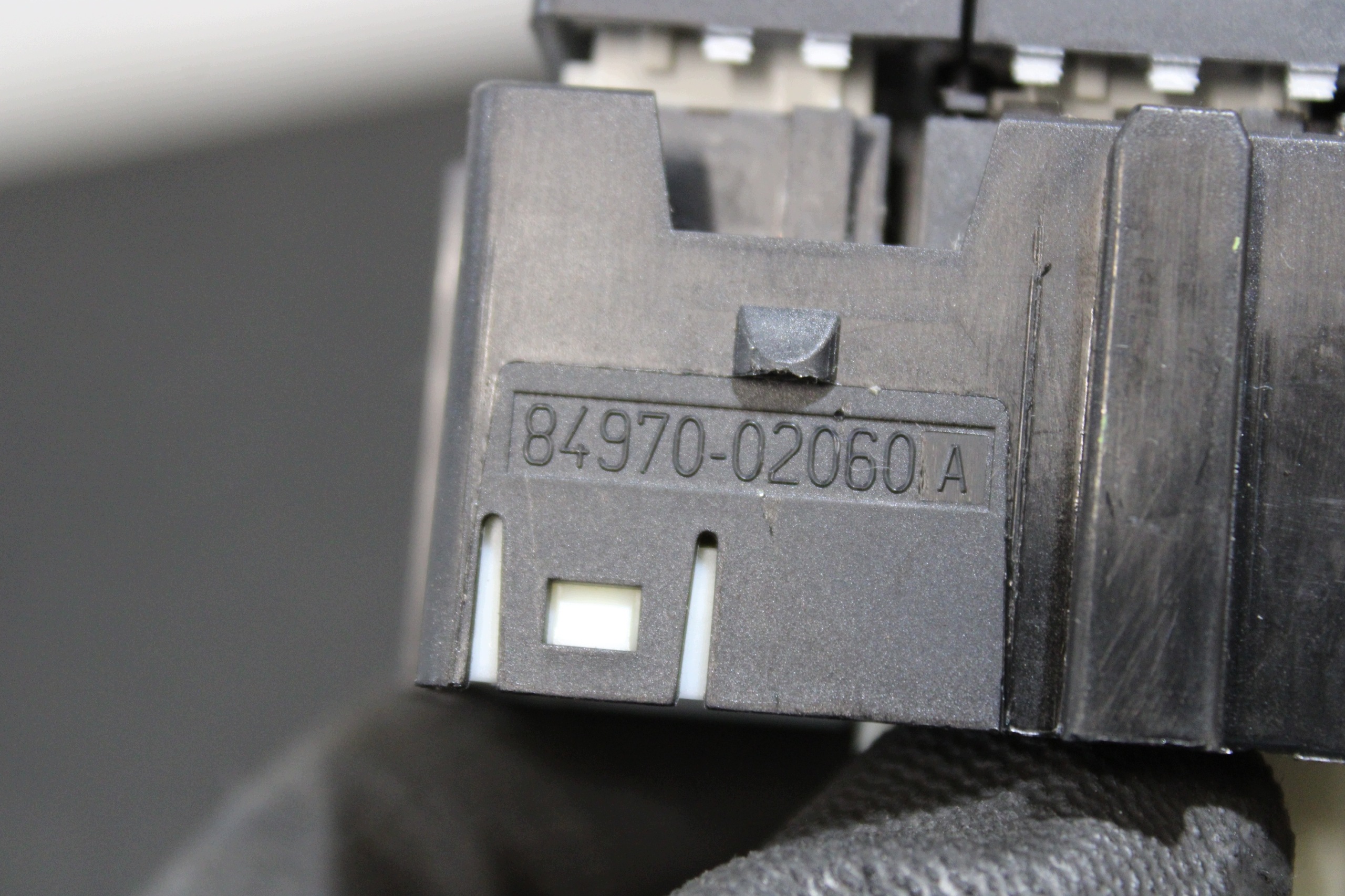 button switch MODE 84970-02060 TOYOTA AURIS II 2 KOMBI