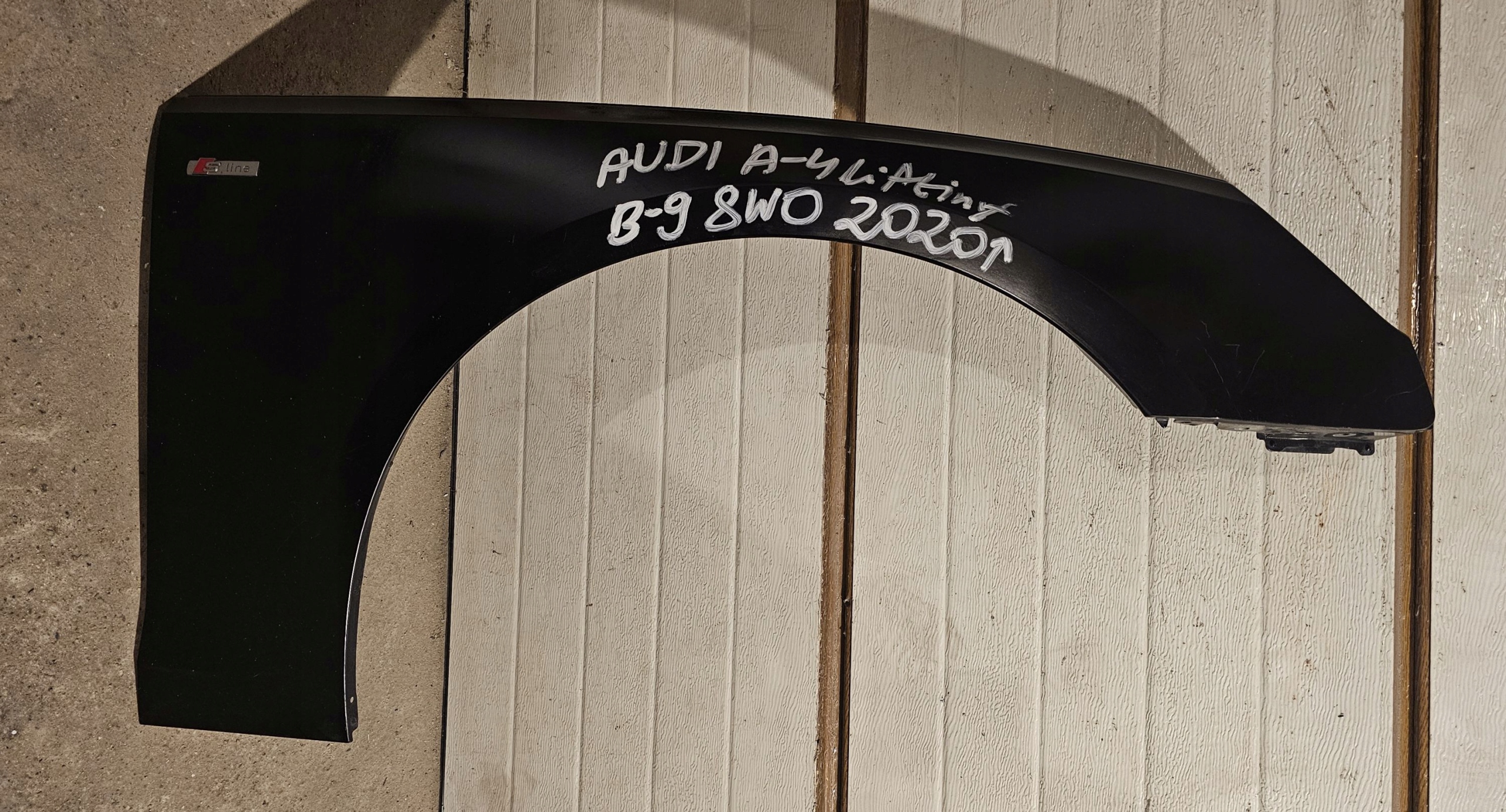 AUDI A4 B9 8W0 BŁOTNIK PRZÓD PRZEDNI PRAWY OD 2020R. LIFTING