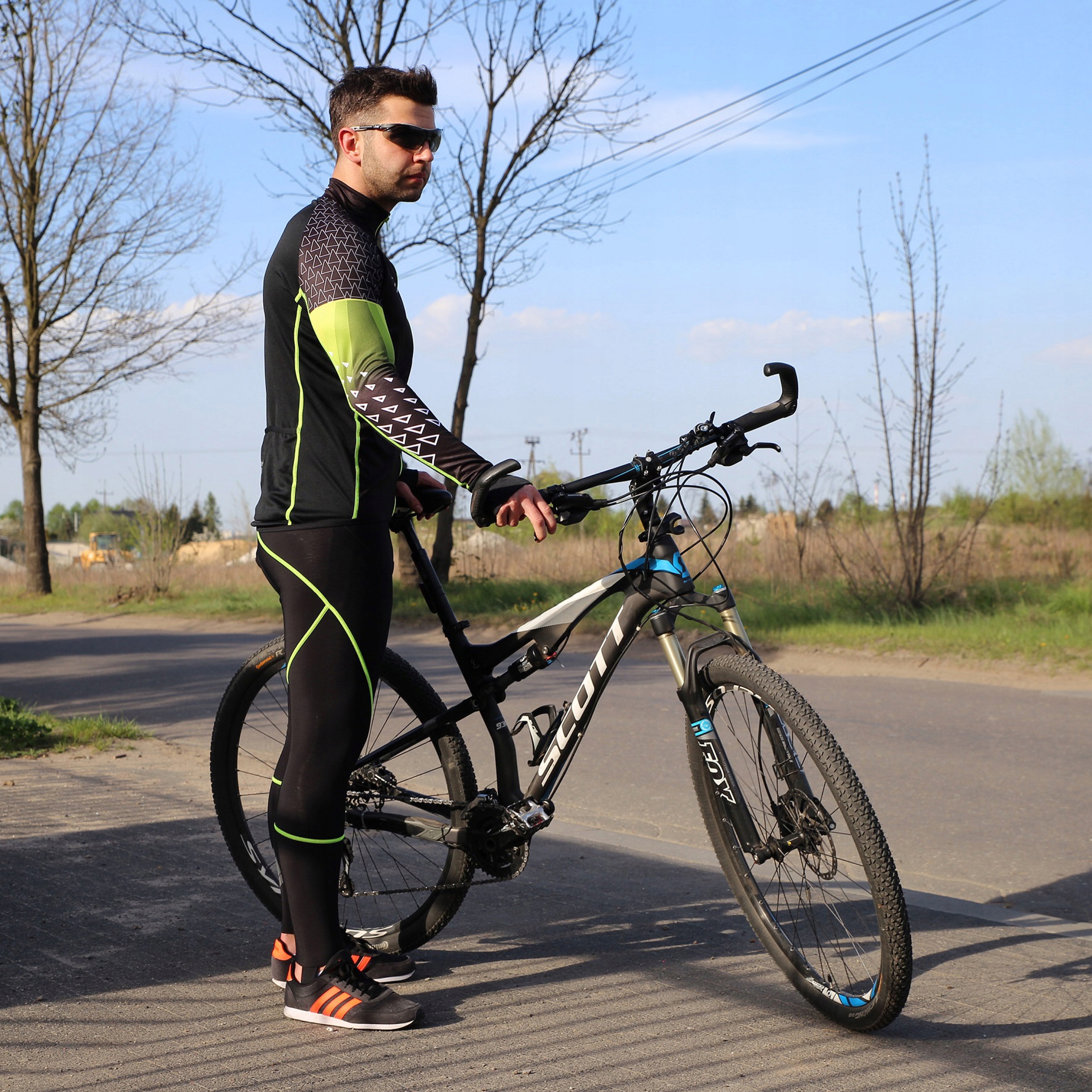 Spodnie rowerowe ocieplane z WKŁADKĄ żelową 4D - L Rozmiar L