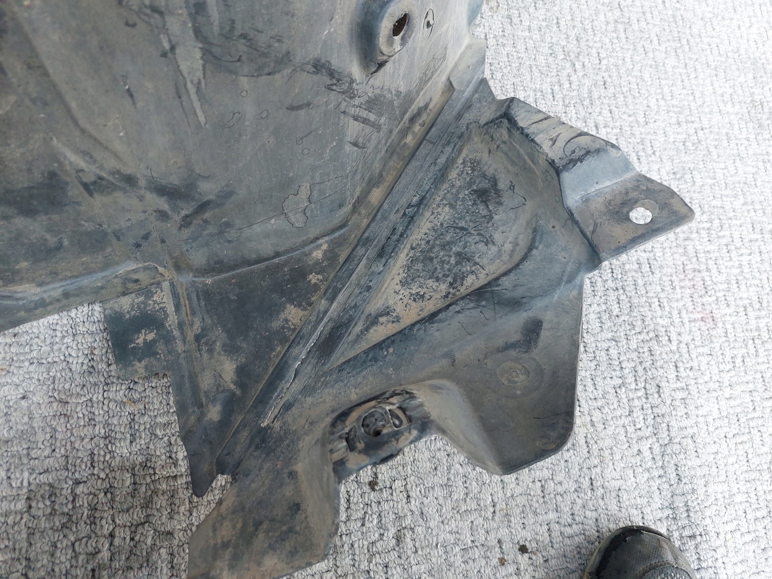 mudguard left front MERCEDES E W212 A2126903030
