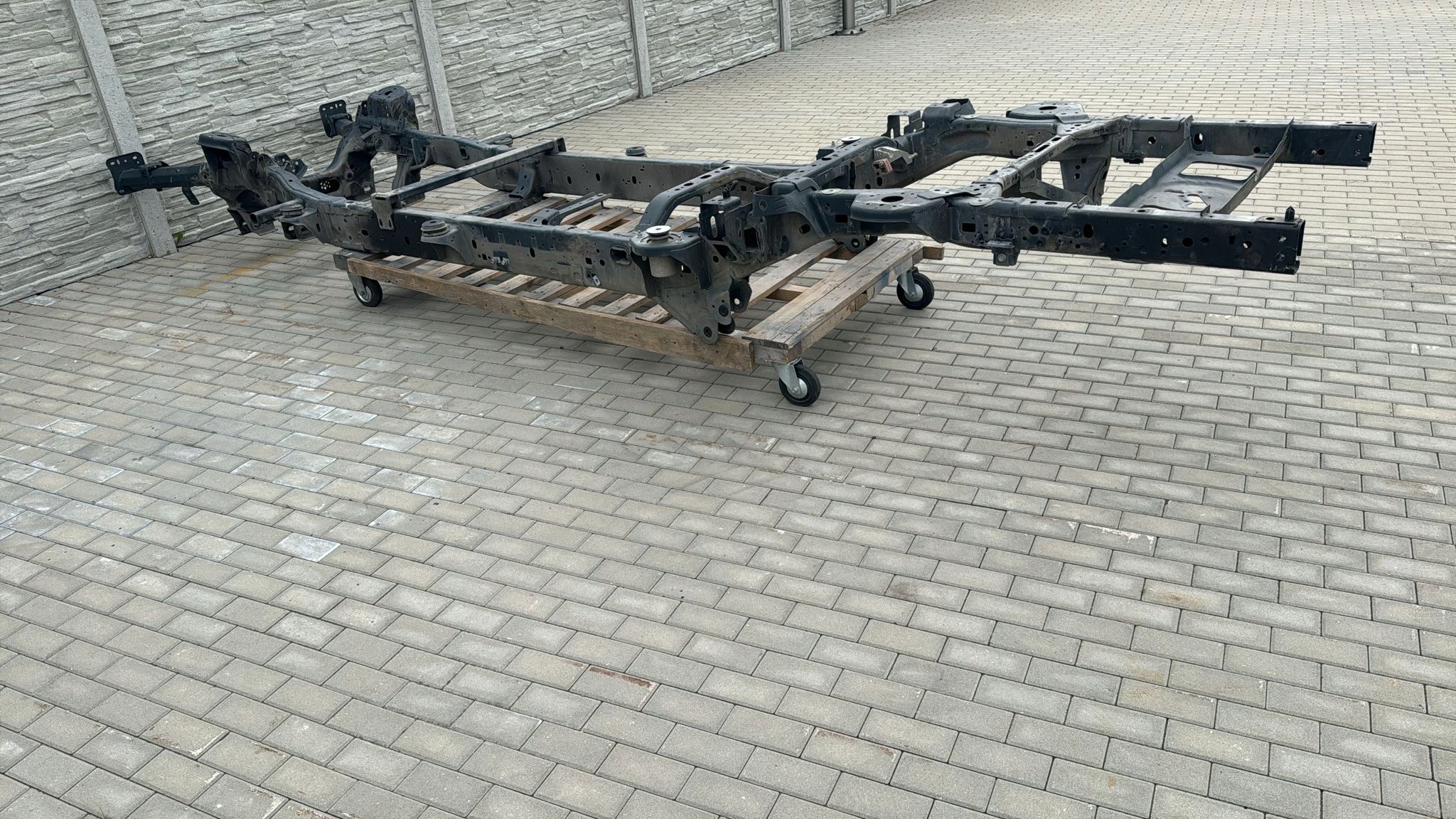 DODGE RAM 1500 V 19< 4X4 CREW CAB RAMA DŁUGA KABINA KRÓTKA PAKA BEZWYPADEK