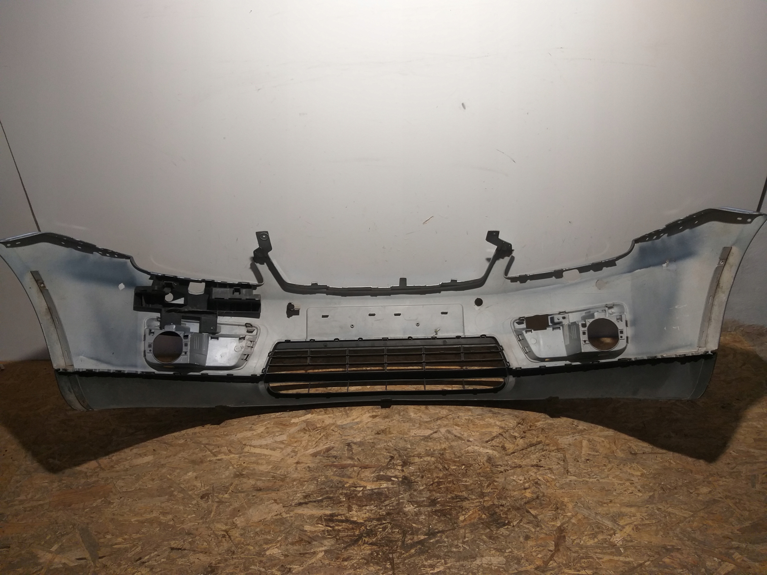 bumper front Ford C-Max MK1 3M51R17757A