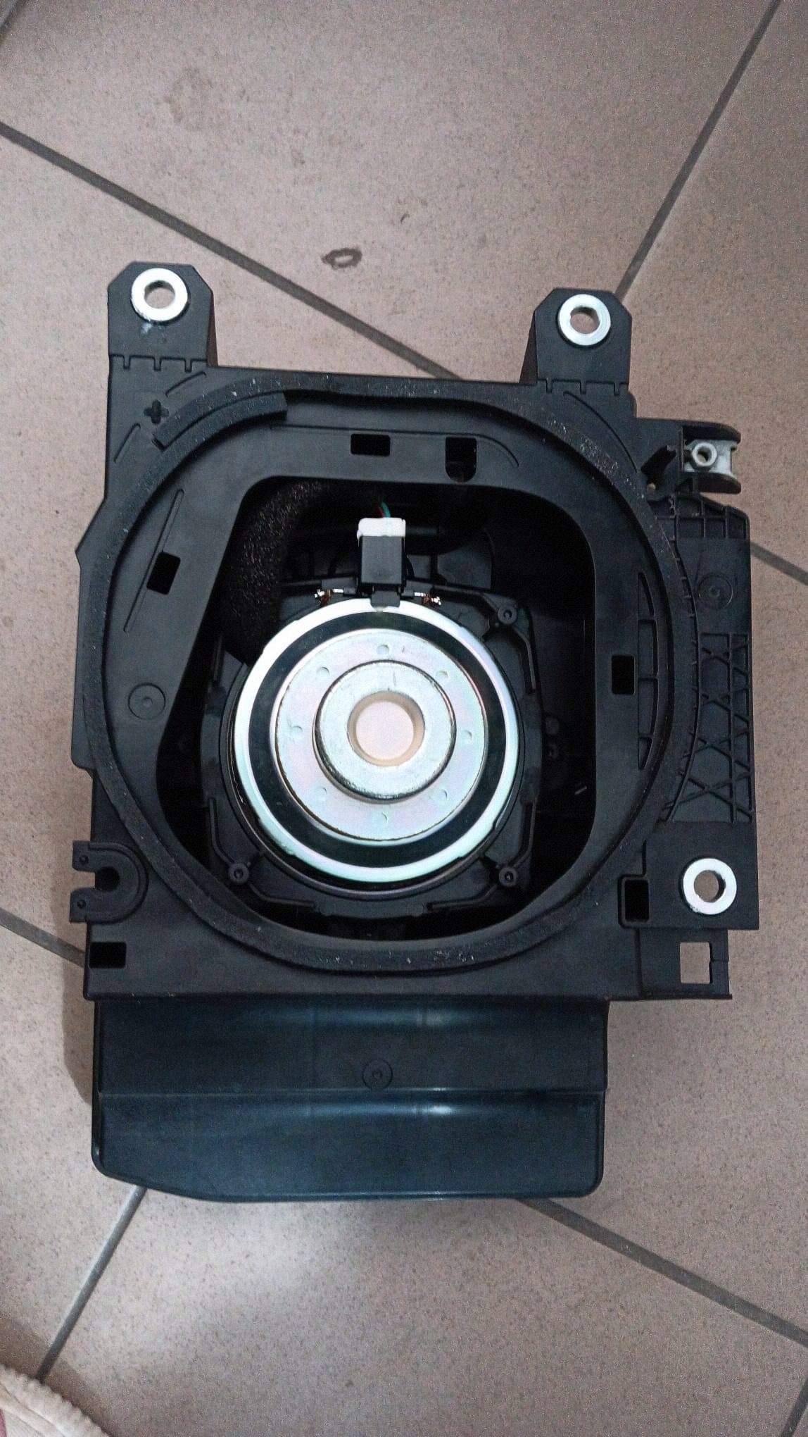 Subwoofer speaker niskotonowy Mazda CX-60 8451500010