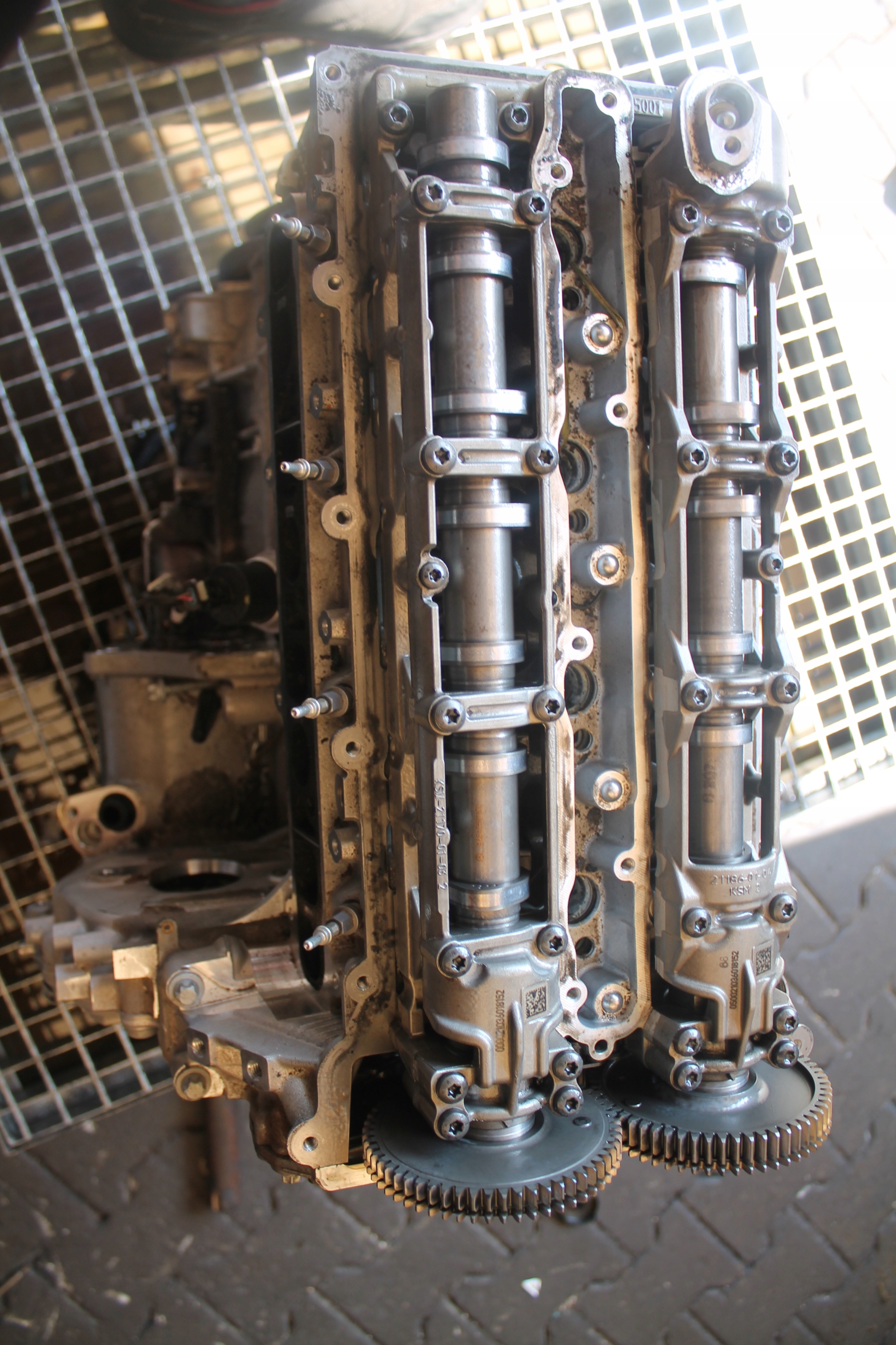 engine unprotected pillar MERCEDES 10TYS KM 654 920