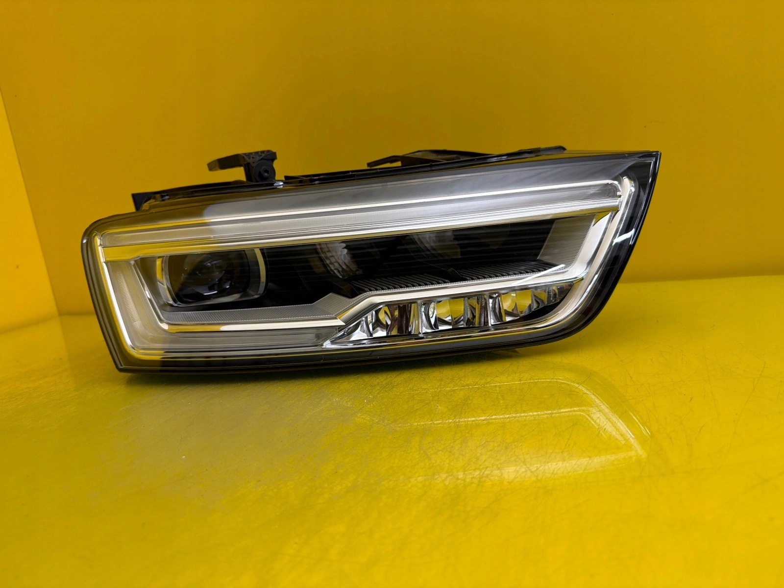 light right front Audi Q3 8U0 FL Lift 2015-2018 Full Led 8U0941034