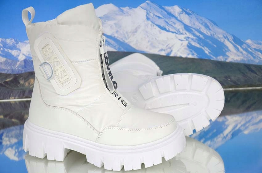 BUTY ZIMOWE SPORTOWE ŚNIEGOWCE CIEPŁE W GÓRY TURYSTYCZNE ORGINAL NA SPACER Rozmiar 37