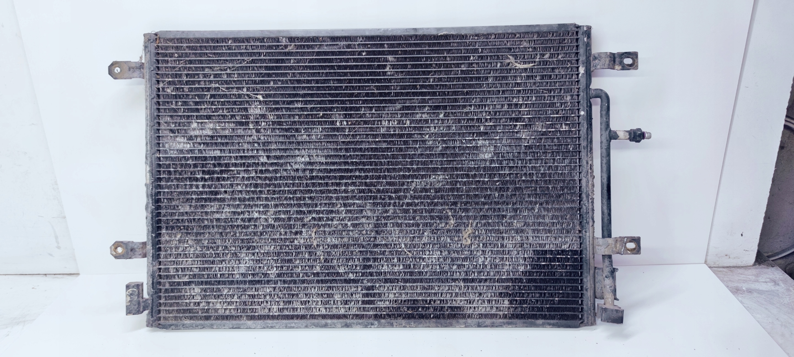 Radiateur climatisation AUDI A4 B7 8E0260401H
