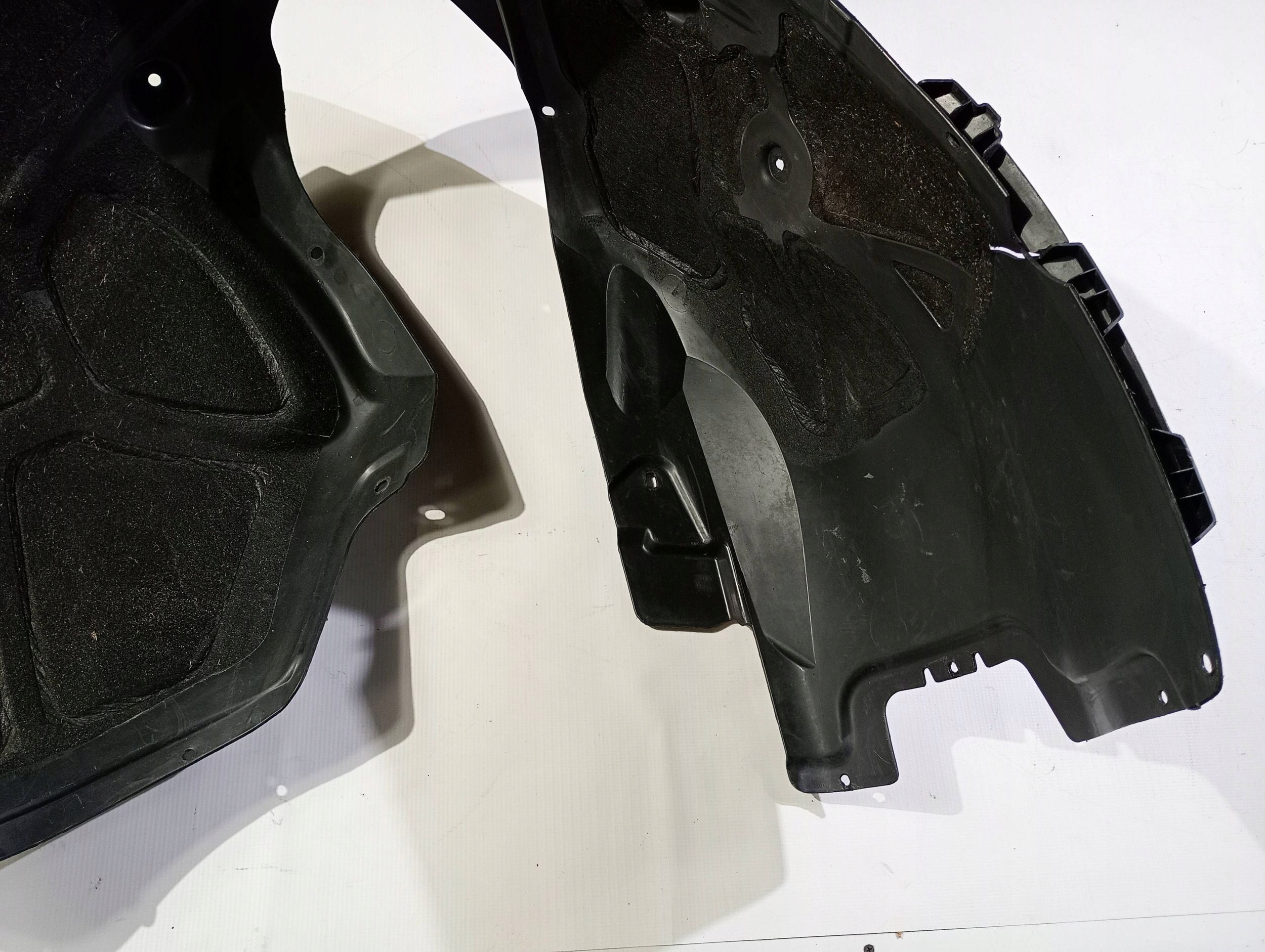 mudguard right front front right cover mudguard flap Dodge Charger 2011-2014