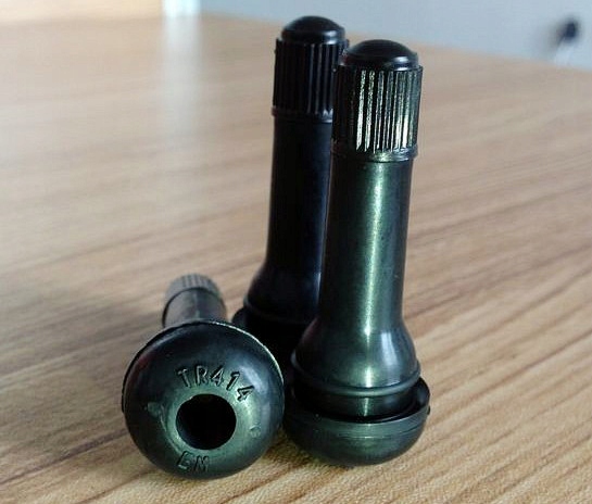 Zawór wentyl bezdętkowy do felg kół TR 414L x 100 Kod producenta 414 L