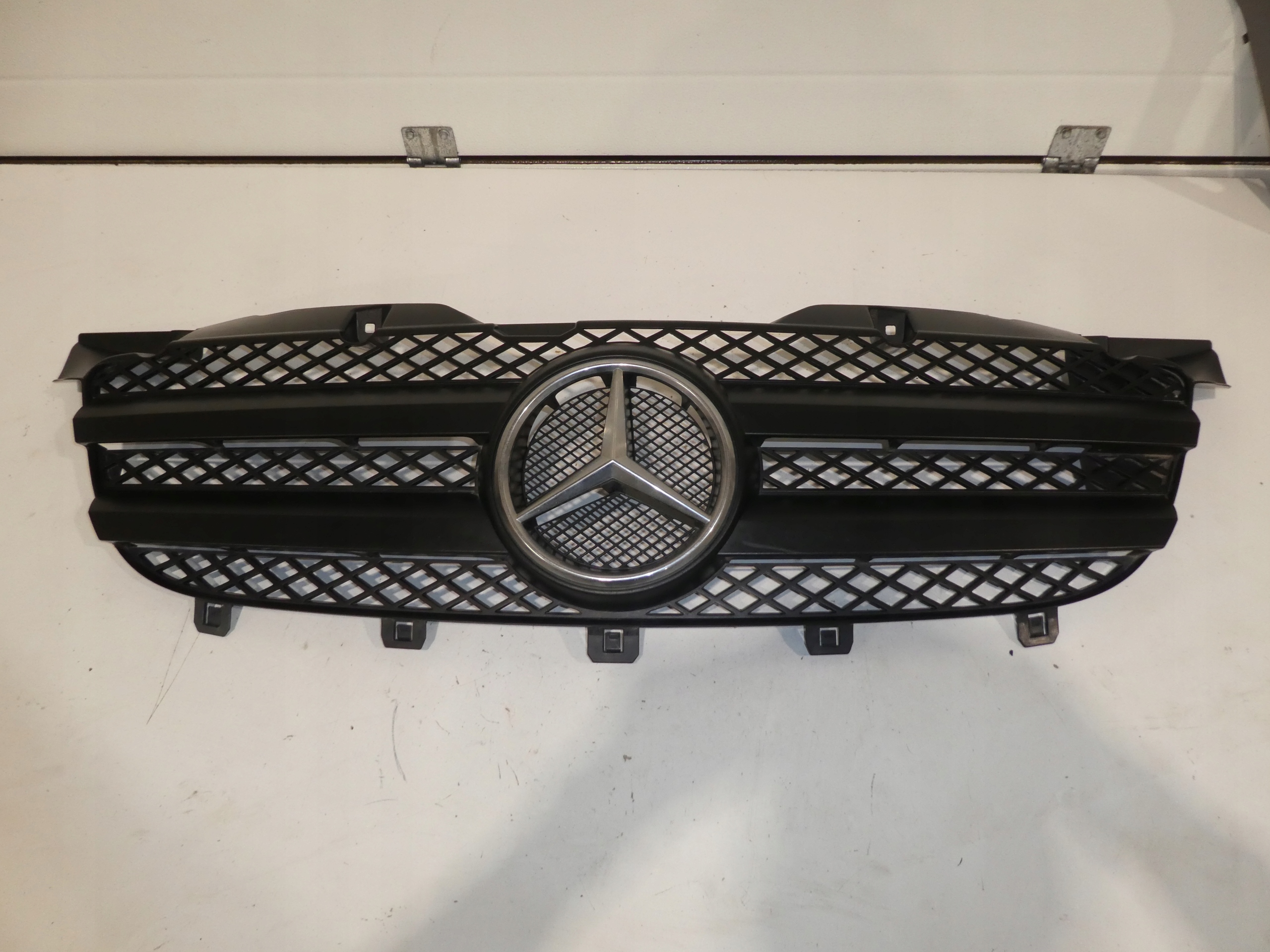 maska MERCEDES SPRINTER A9068800385