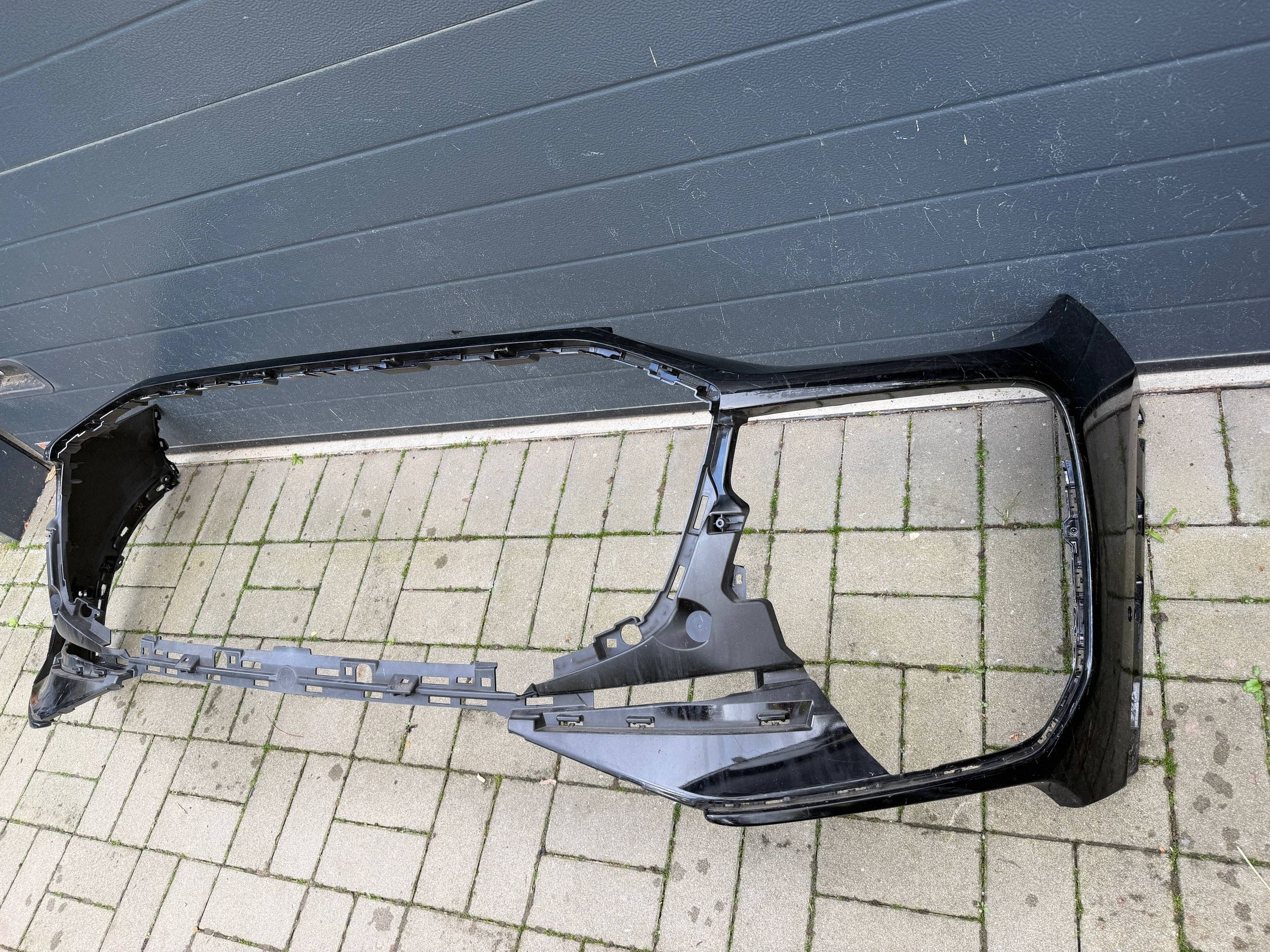 Audi Q6 e tron S Line 24- bumper front front