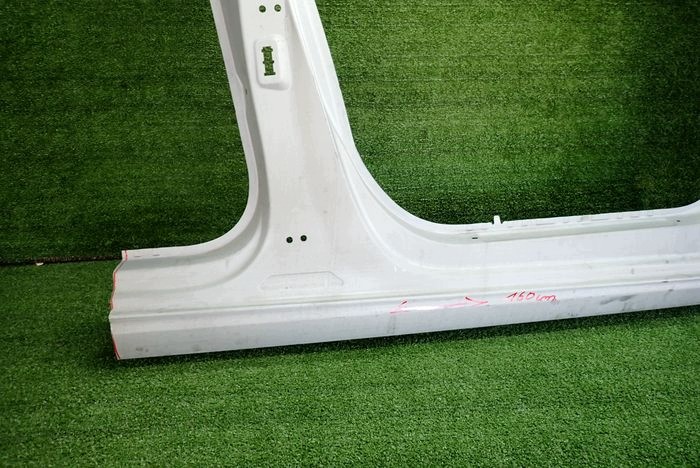 AUDI A5 B10 SPORTBACK 25- side right pillar threshold right