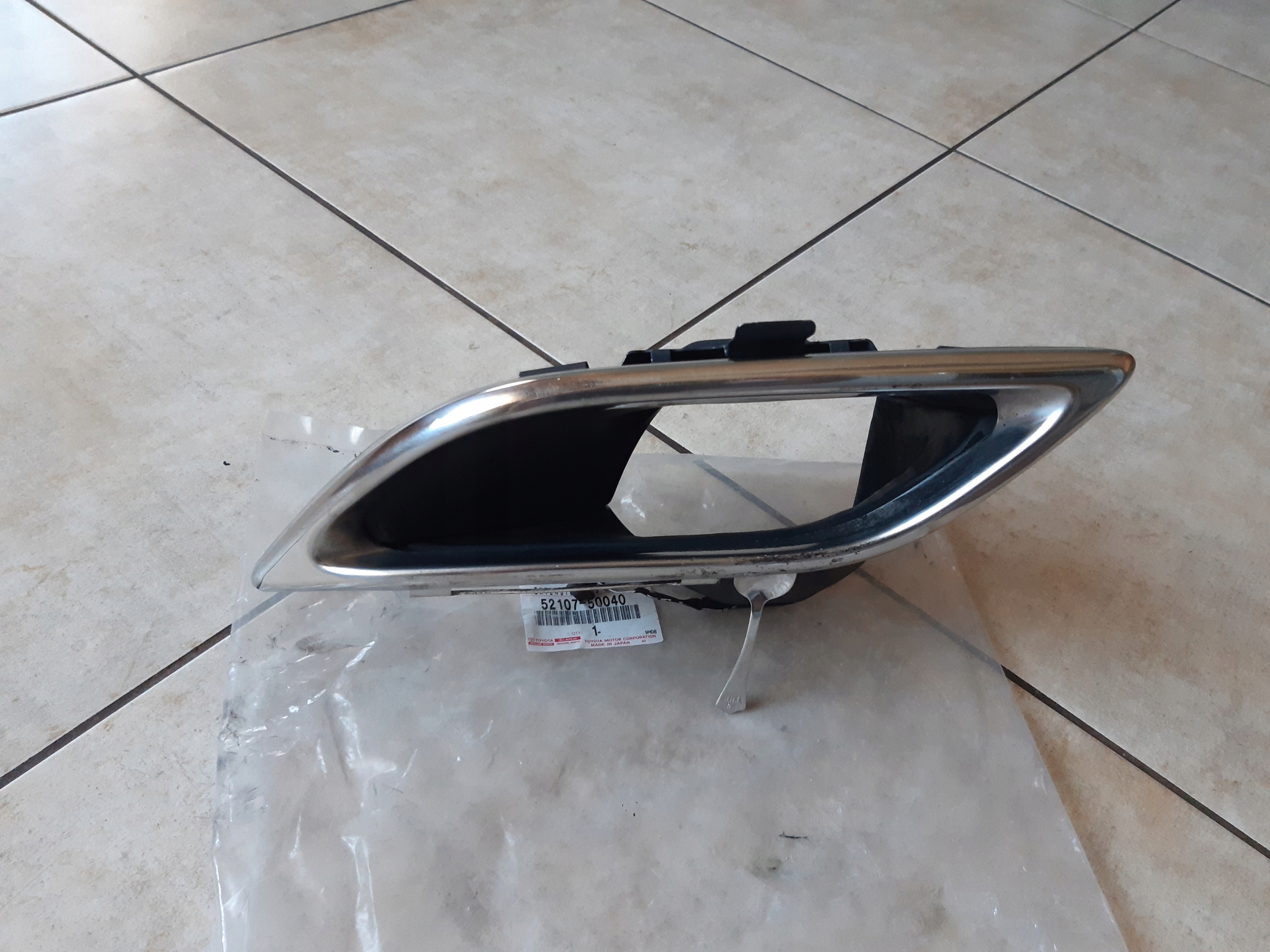 НАКОНЕЧНИК ВИХЛОПНОЇ ТРУБИ ЛІВИЙ-LEXUS LS 460 LS 600H 13-17