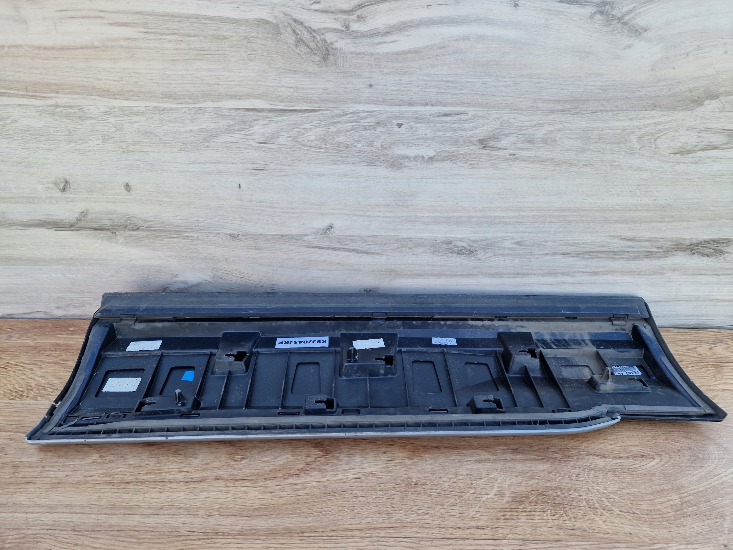 AUDI Q7 4M moulding door left rear part 4M0853969